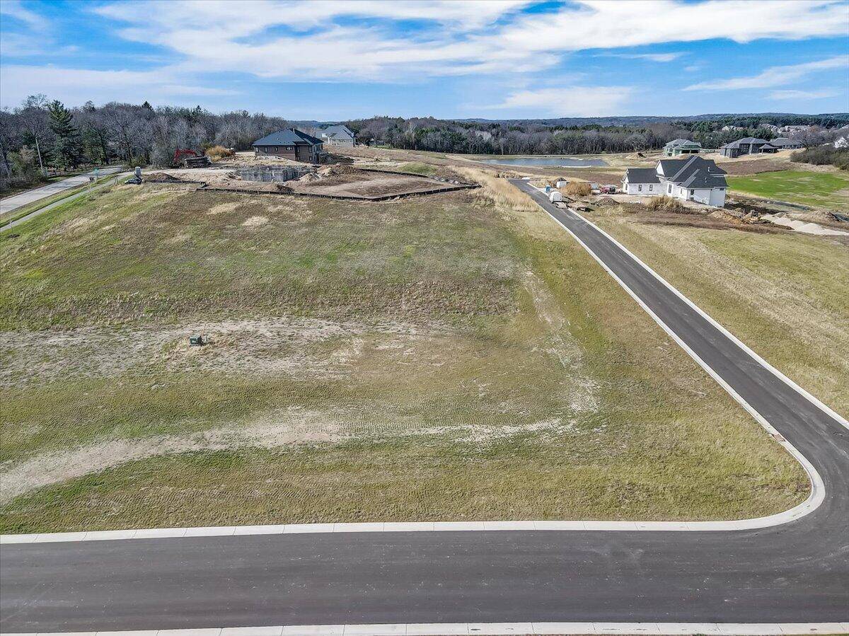 Merton, WI 53089,W279N6033 Serenity Dr Unit Lt17