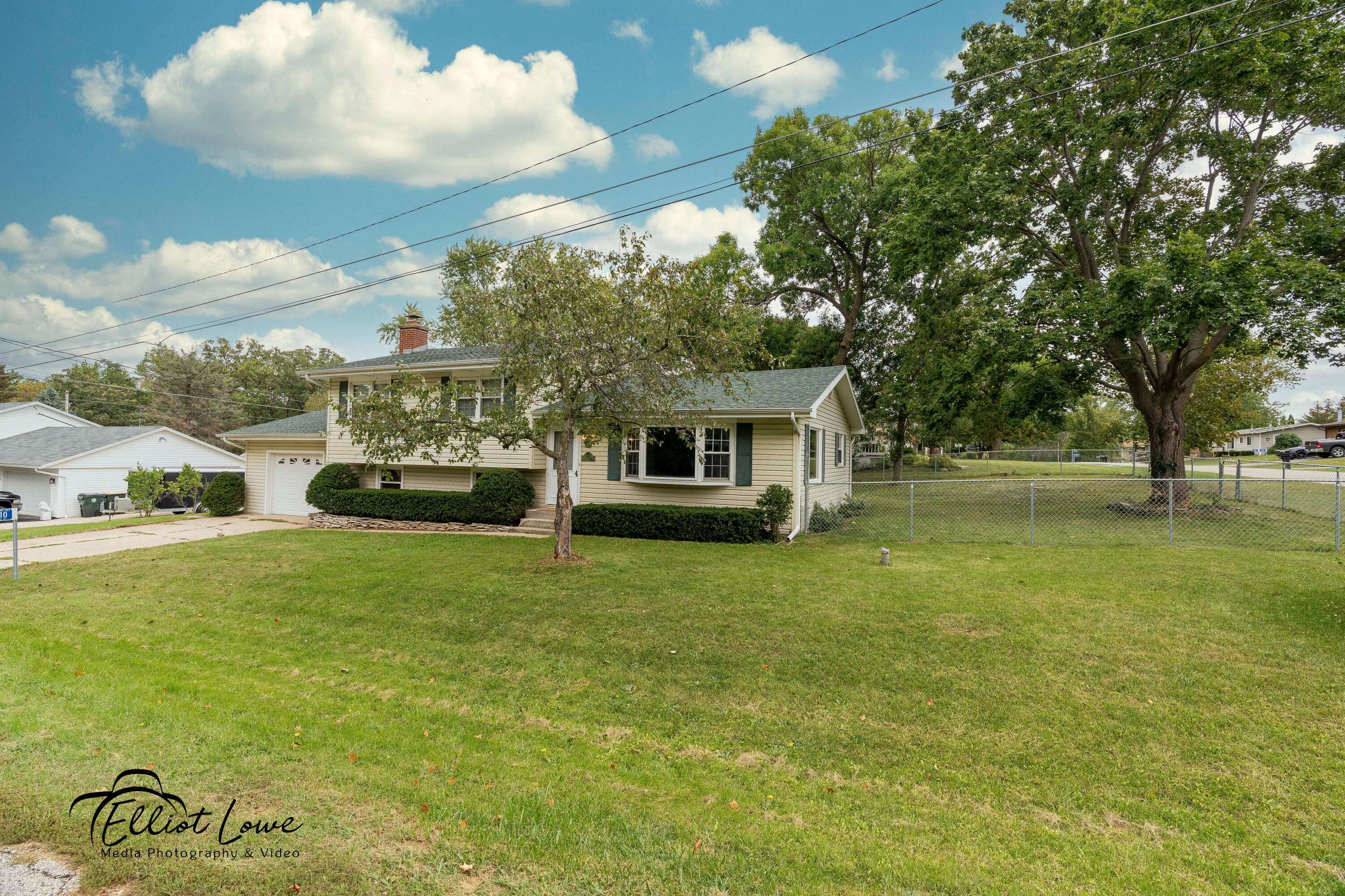 Twin Lakes, WI 53181,2810 Elizabeth Ln