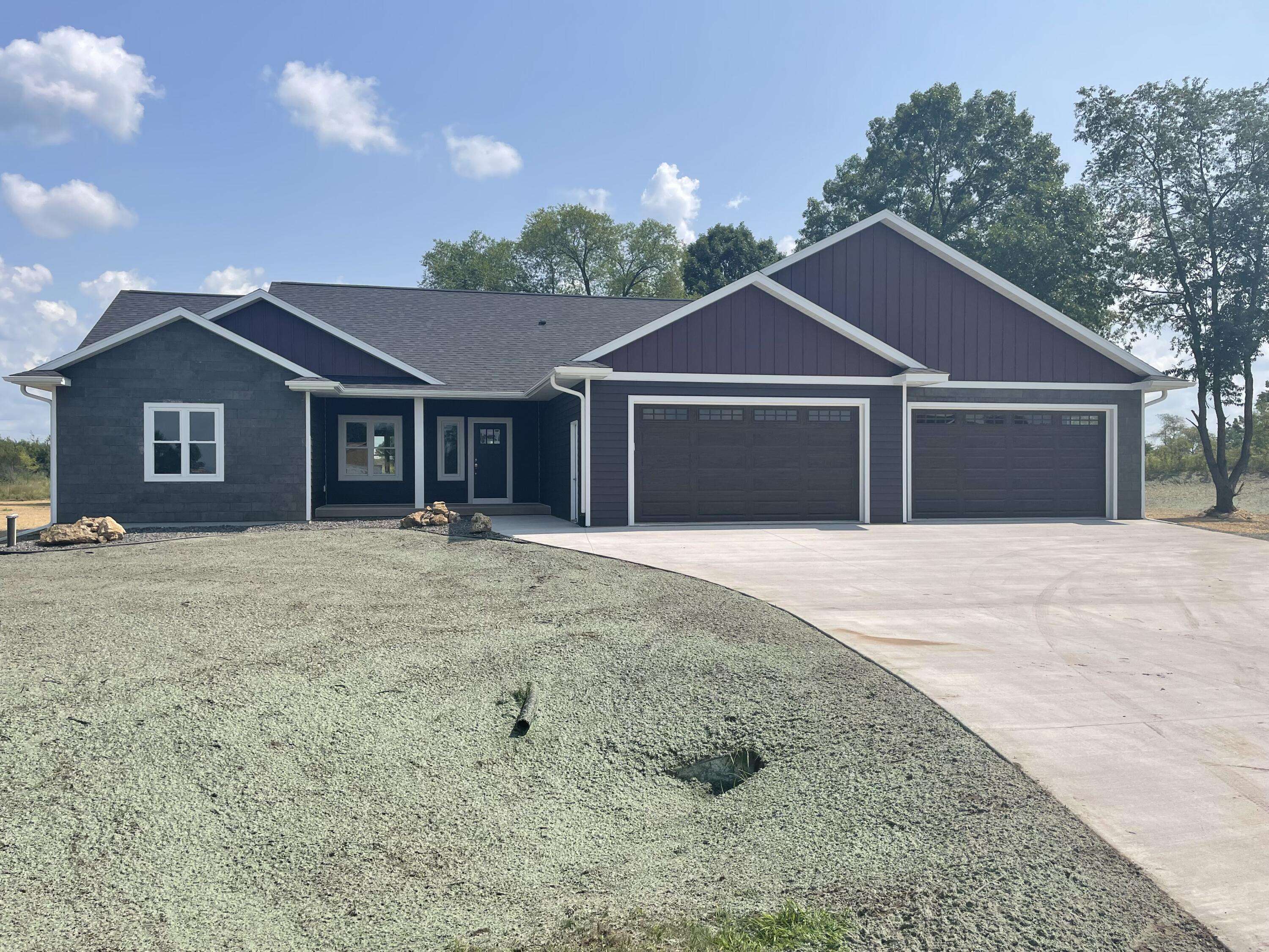 Holland, WI 54636,N6784 Sand Prairie Ct