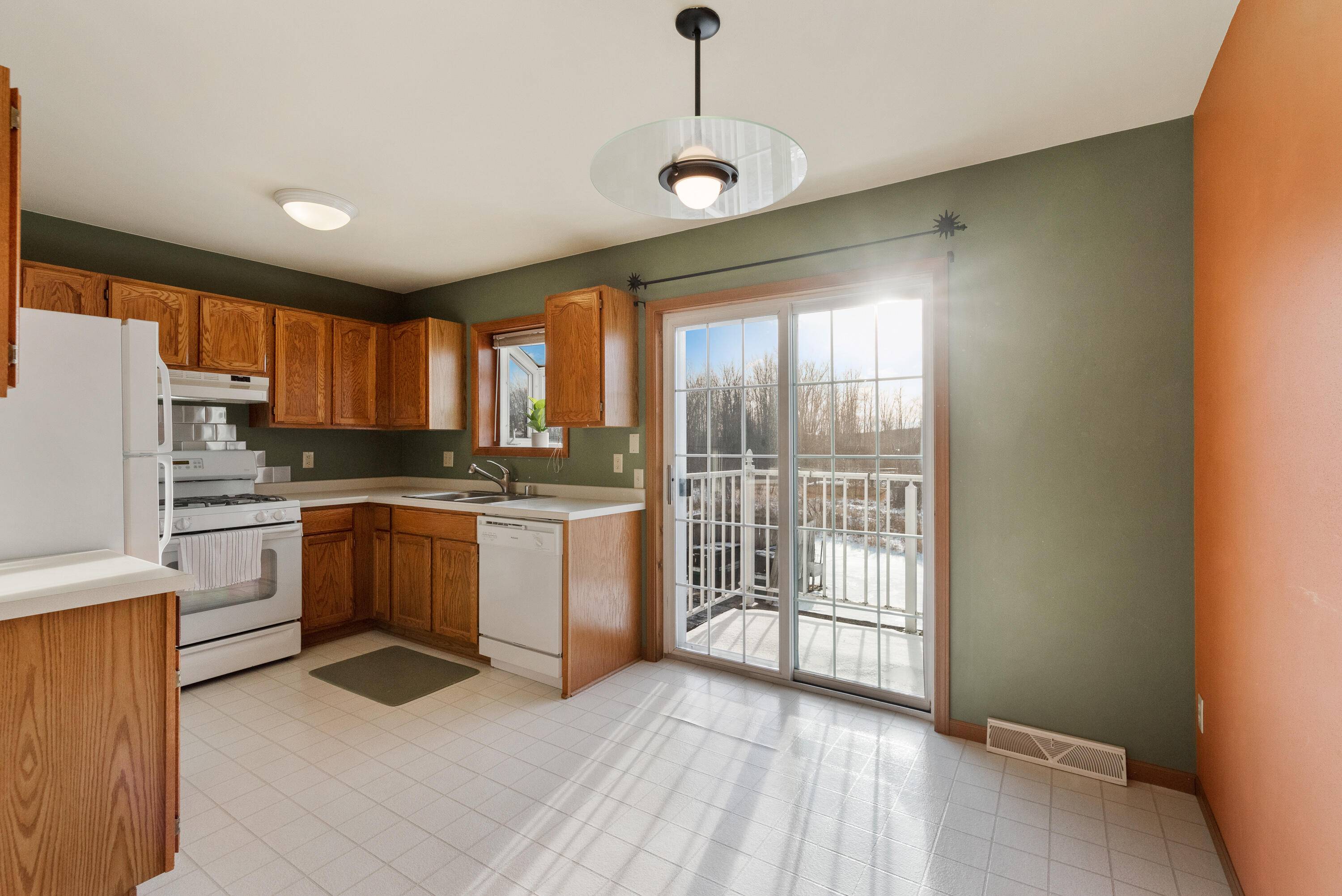 West Bend, WI 53090,629 Shepherds Dr Unit 4