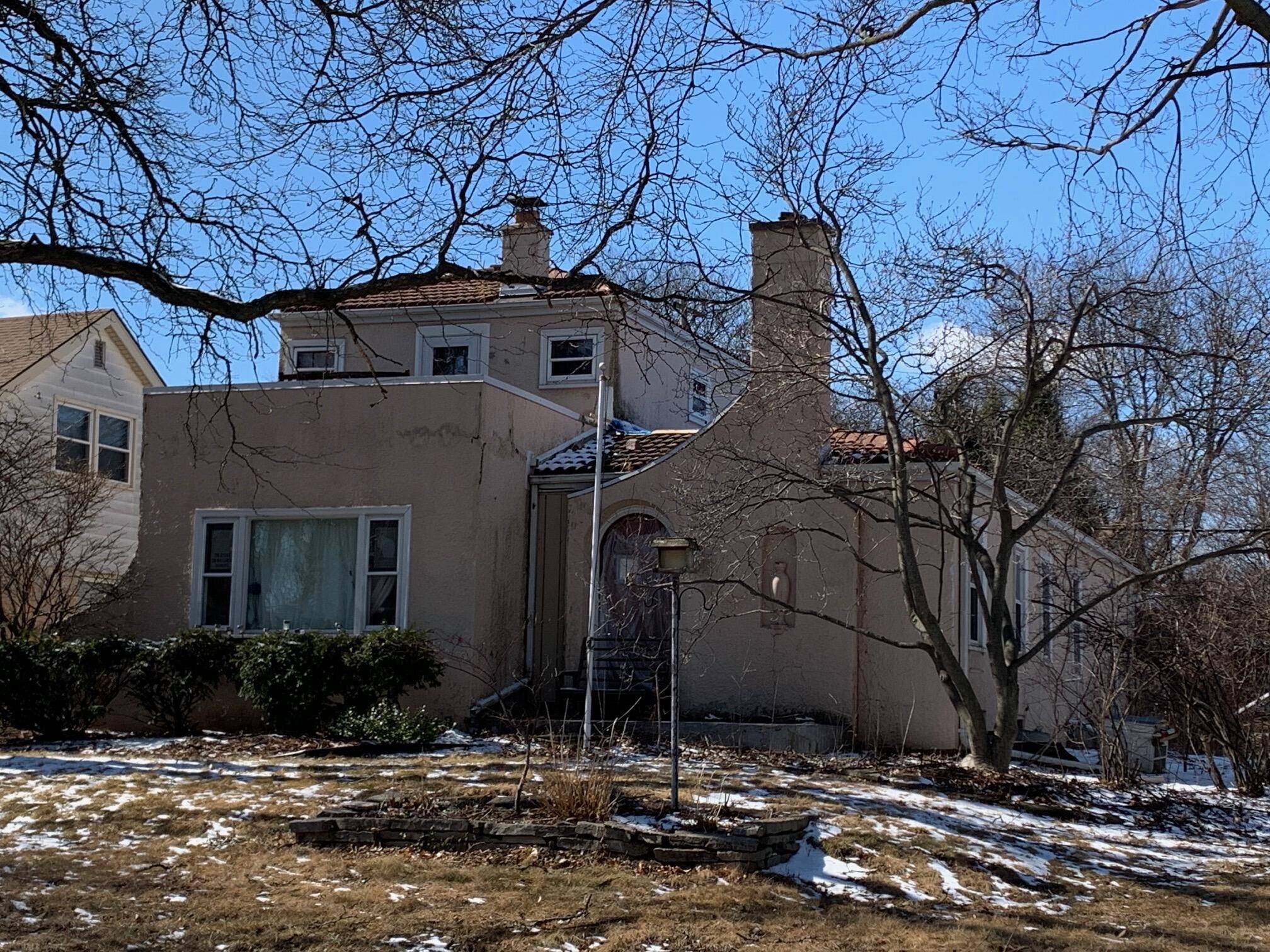 Wauwatosa, WI 53222,3227 N 104th St