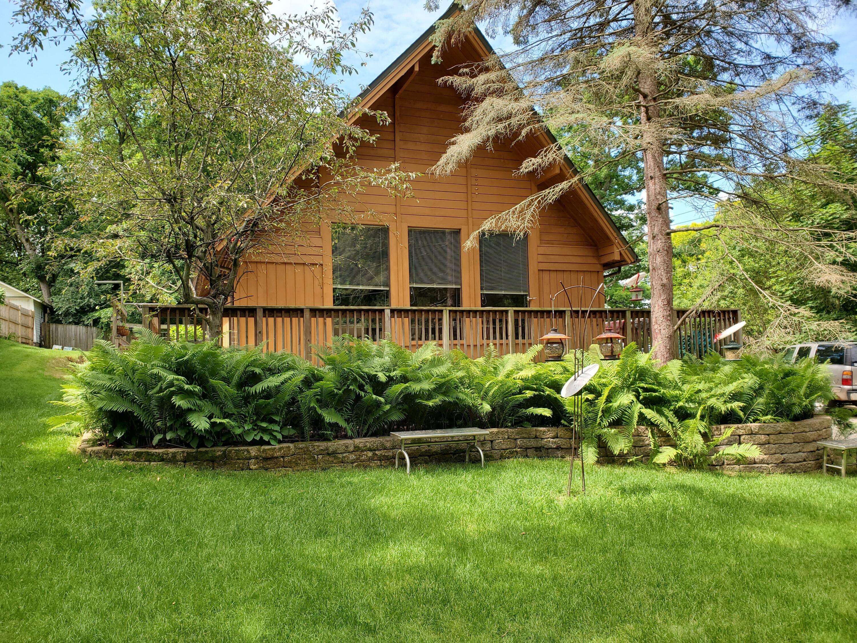 Twin Lakes, WI 53181,423 Upper Horseshoe Dr