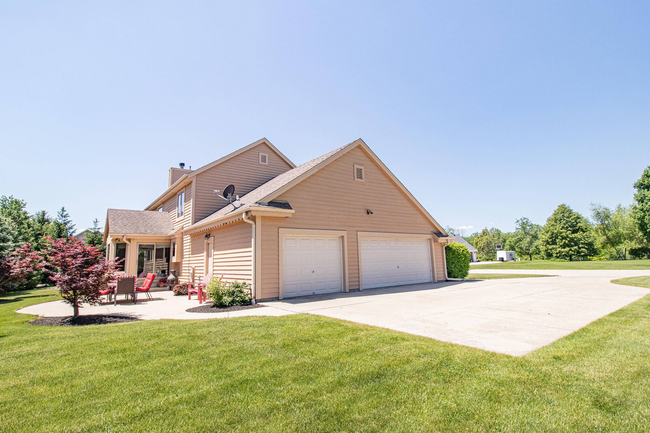 Sussex, WI 53089,W226N7328 Woodland Creek Dr