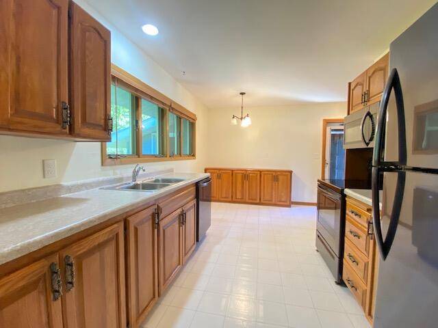 Shelby, WI 54601,3421 Greenbriar Ct