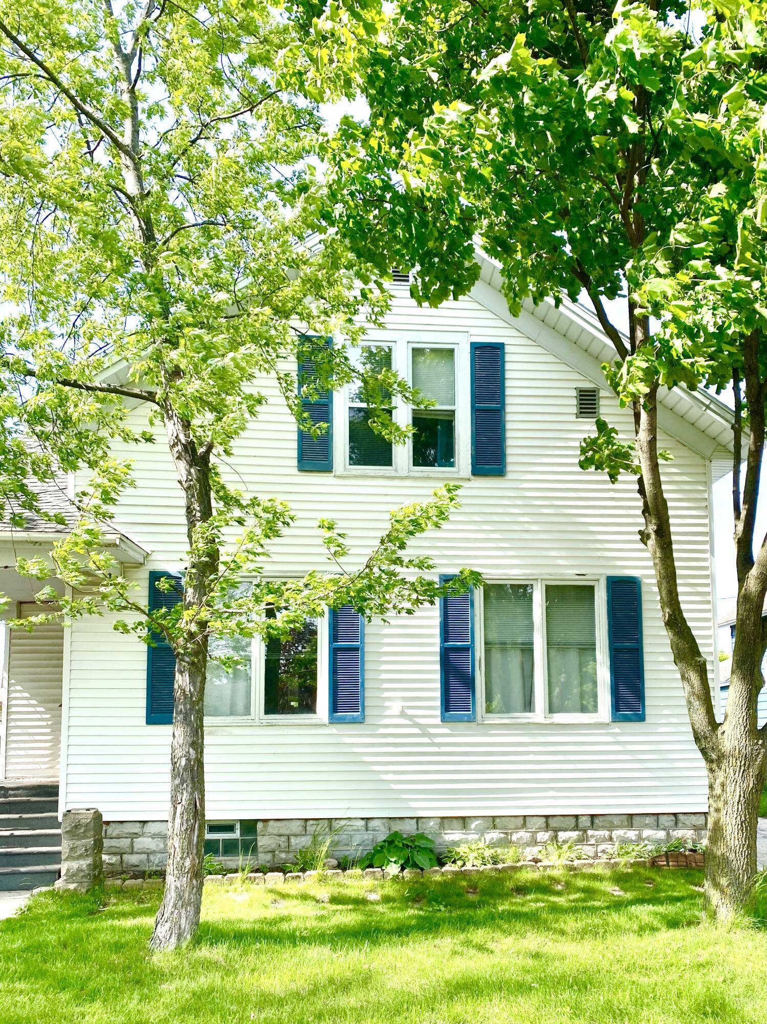 Marinette, WI 54143,1324 Carney Blvd