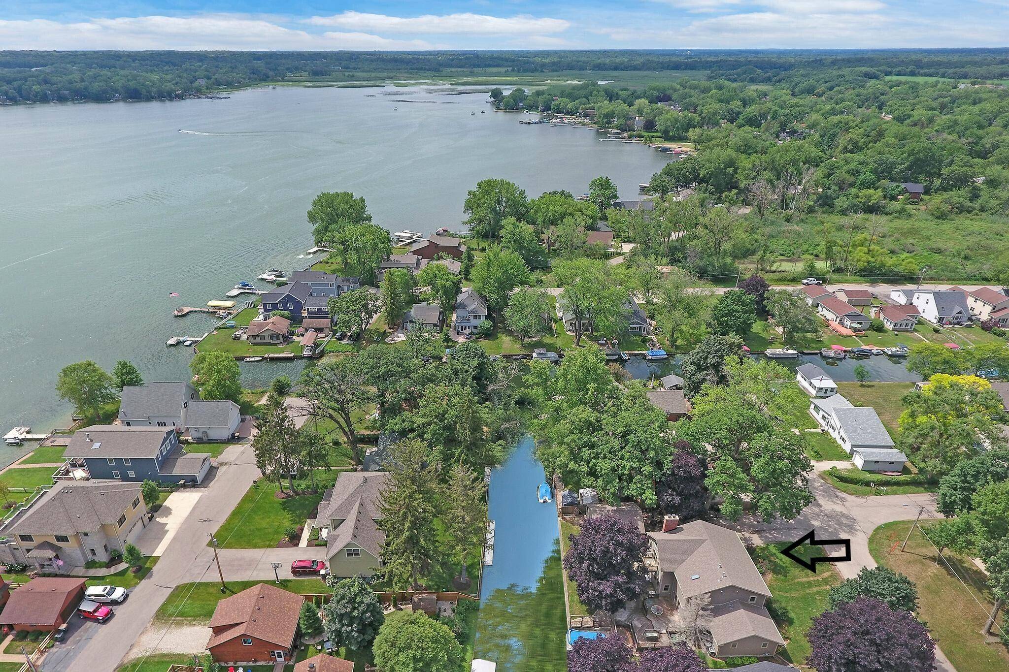 Twin Lakes, WI 53181,2360 Anna Ave