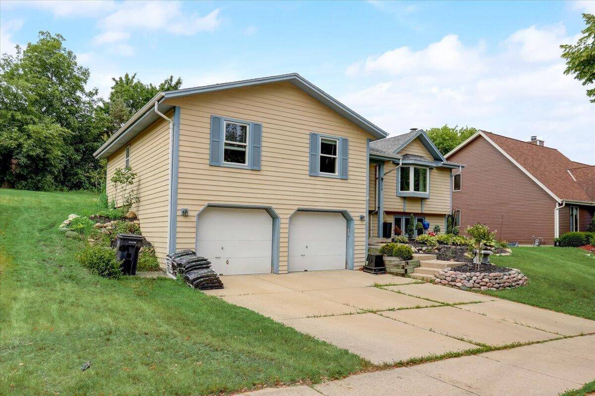 Waukesha, WI 53188,212 Cambridge Ave