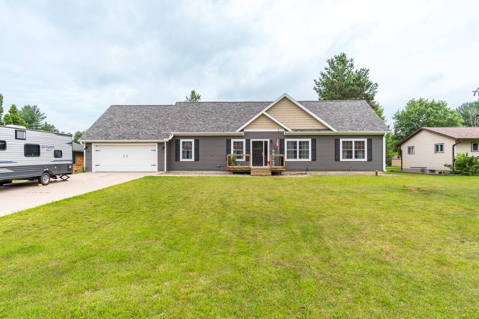 Holland, WI 54636,W8112 Beaver RD