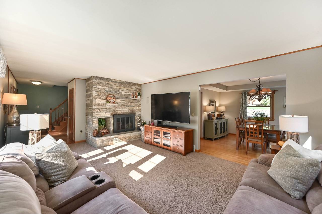 Waukesha, WI 53186,602 Lee Ct