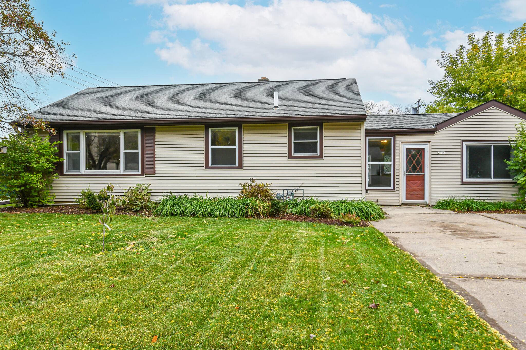 Wauwatosa, WI 53226,2246 N 118th St