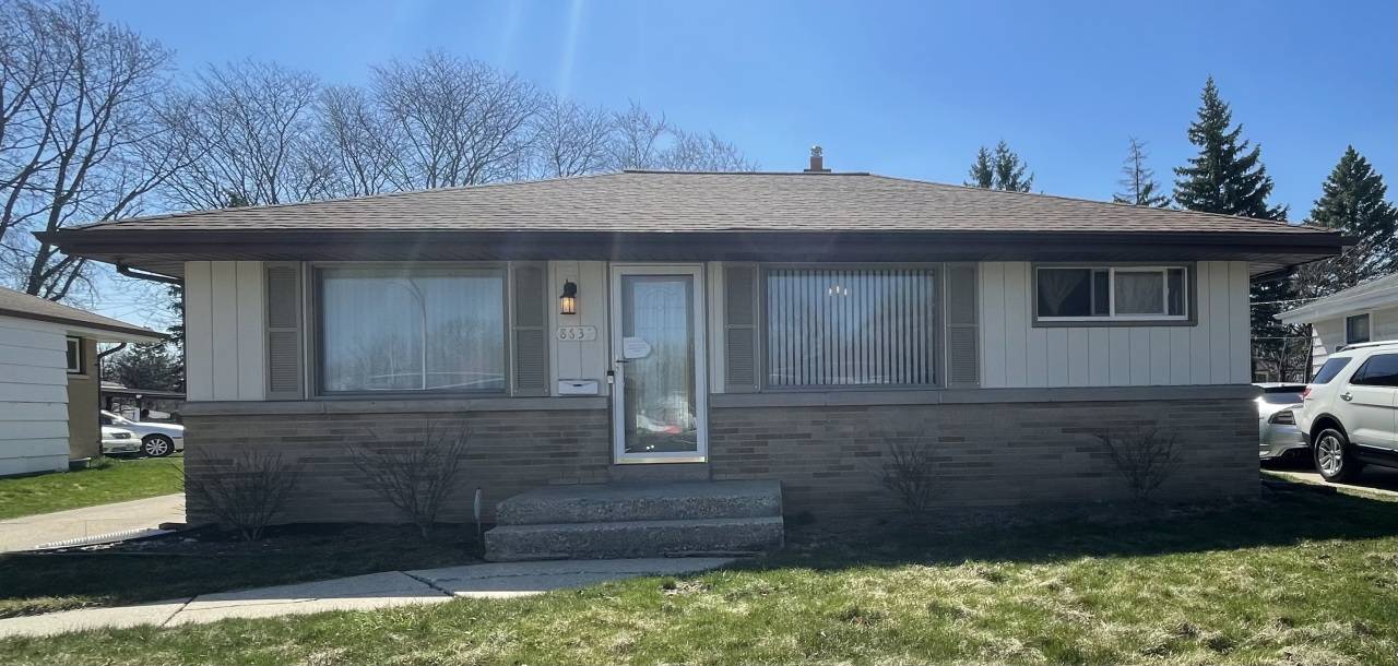 Milwaukee, WI 53225,8639 W Monrovia Ave