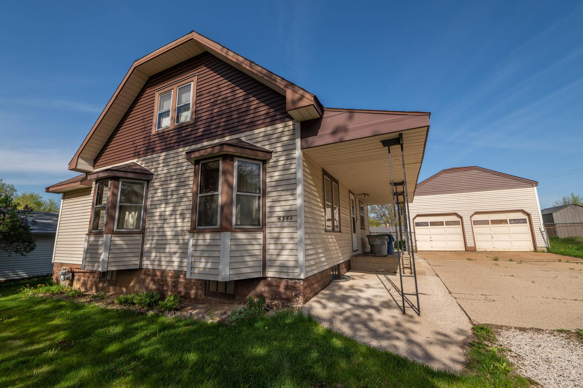 Milwaukee, WI 53225,6364 N 103rd St