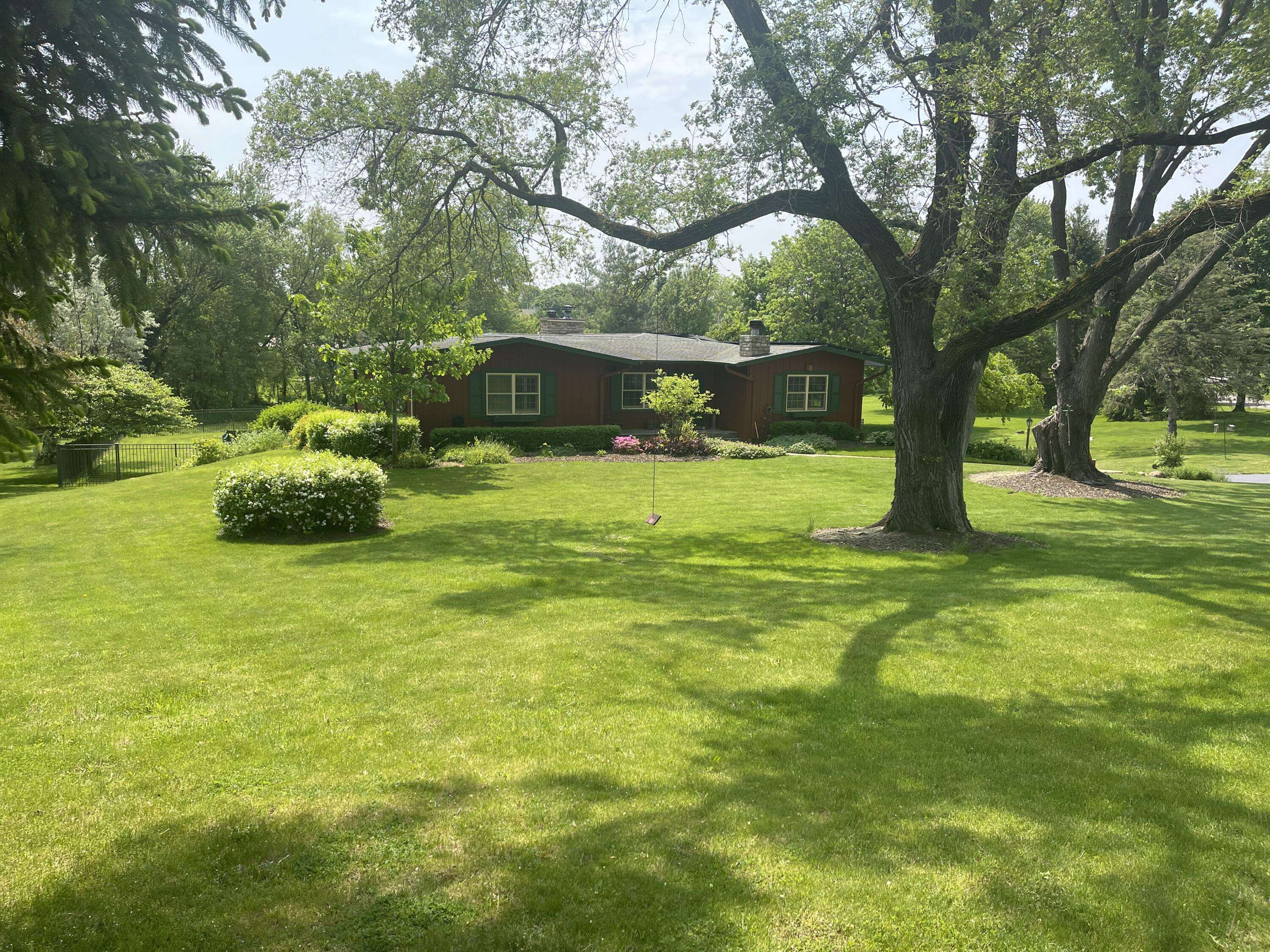 Linn, WI 53147,N1630 Willowbrook Rd