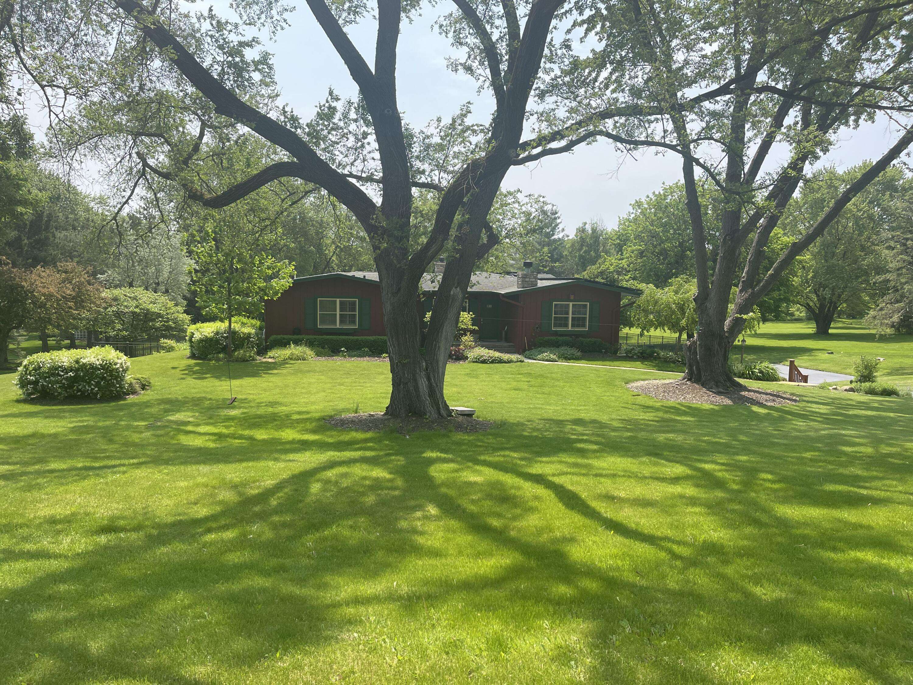 Linn, WI 53147,N1630 Willowbrook Rd