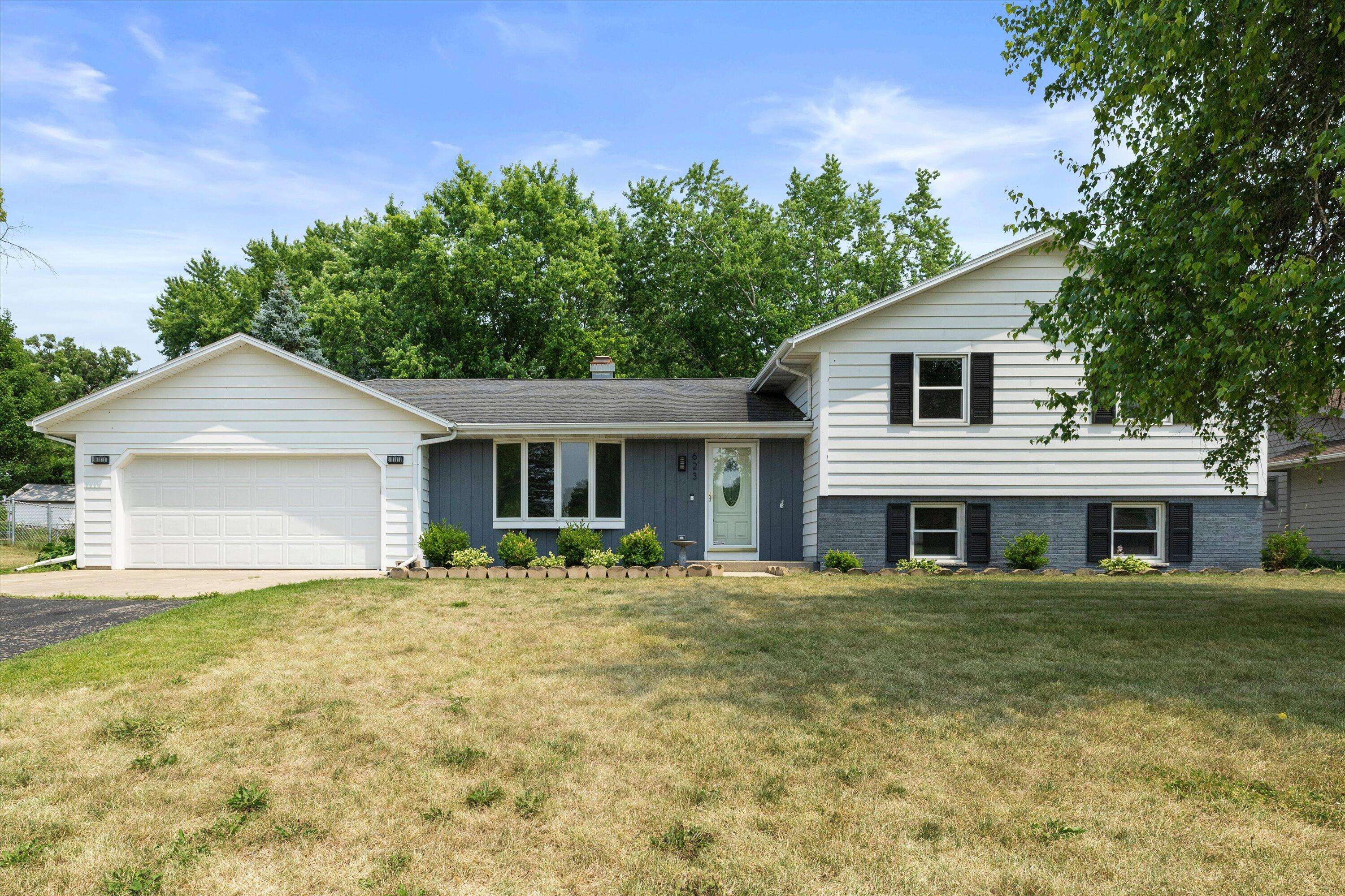 Elkhorn, WI 53121,623 W Estate Ct