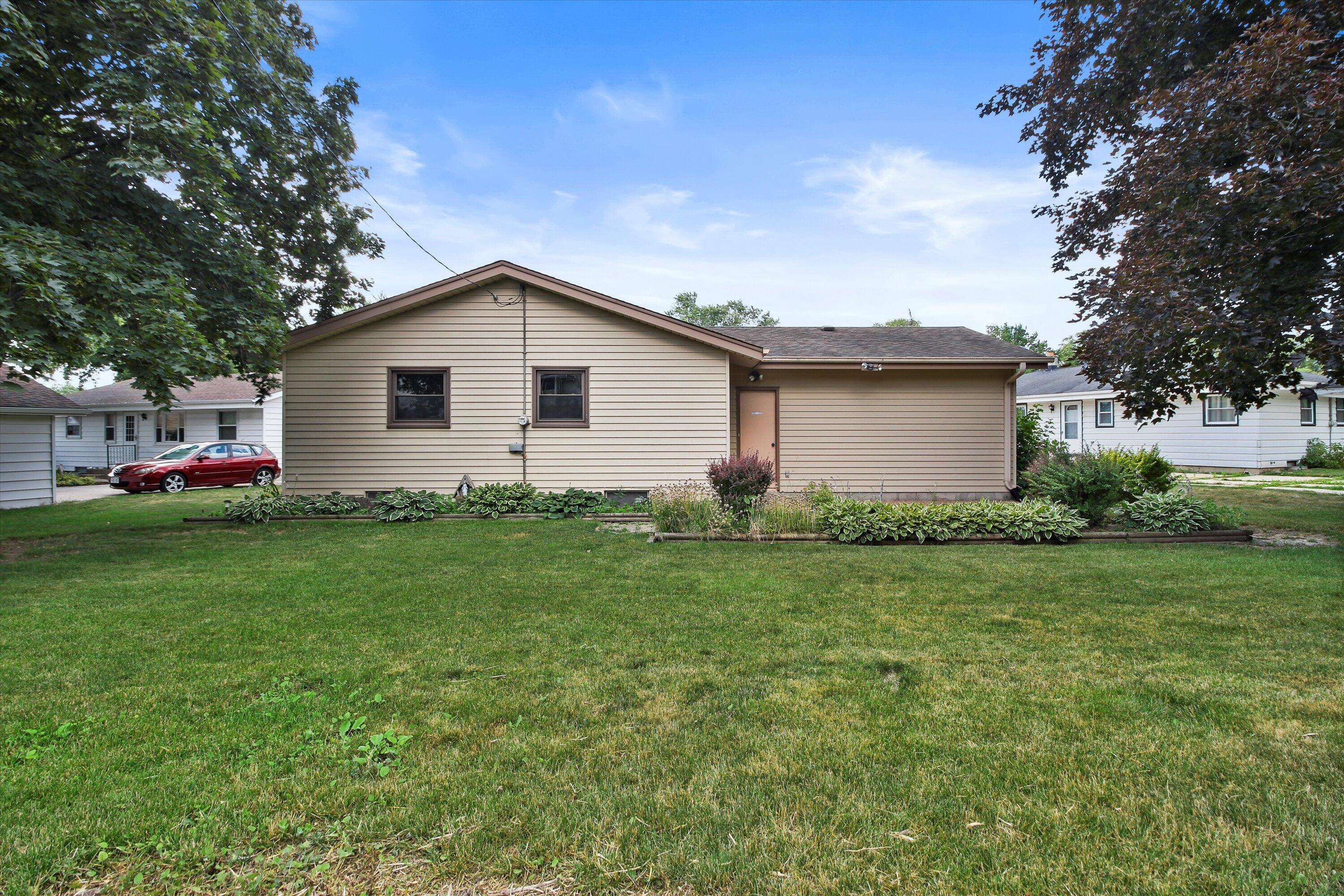 Menomonee Falls, WI 53051,W180N8510 Pineview Ct