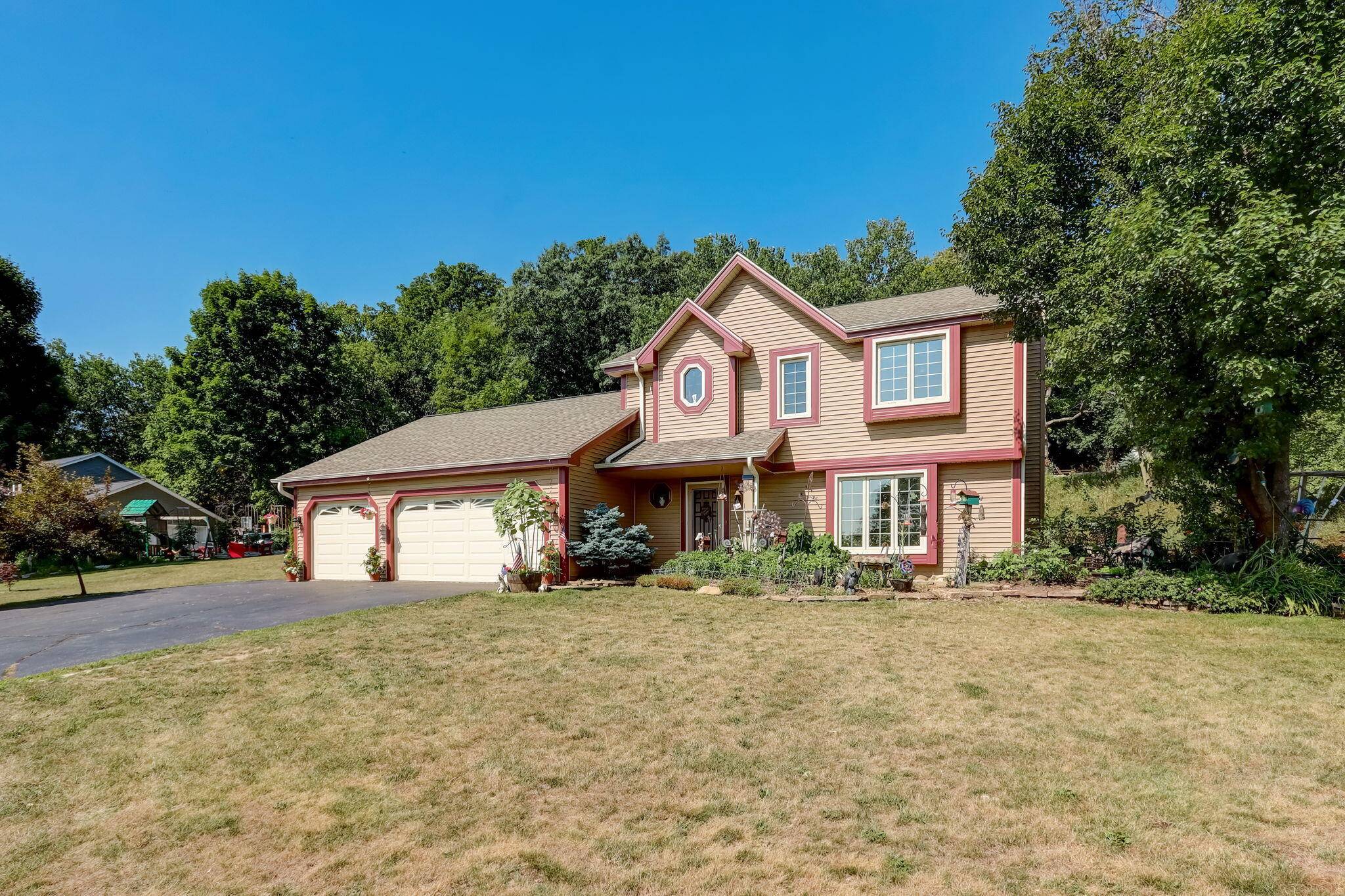 Mukwonago, WI 53149,W324S7063 Squire Ln