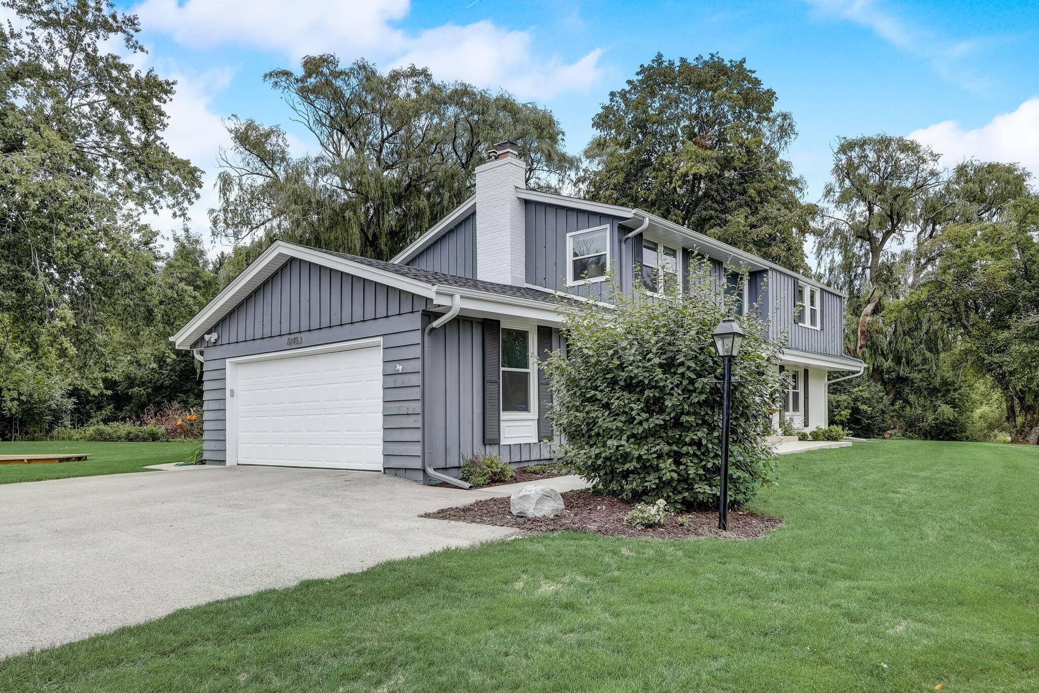 Mequon, WI 53092,10453 N Circle Rd