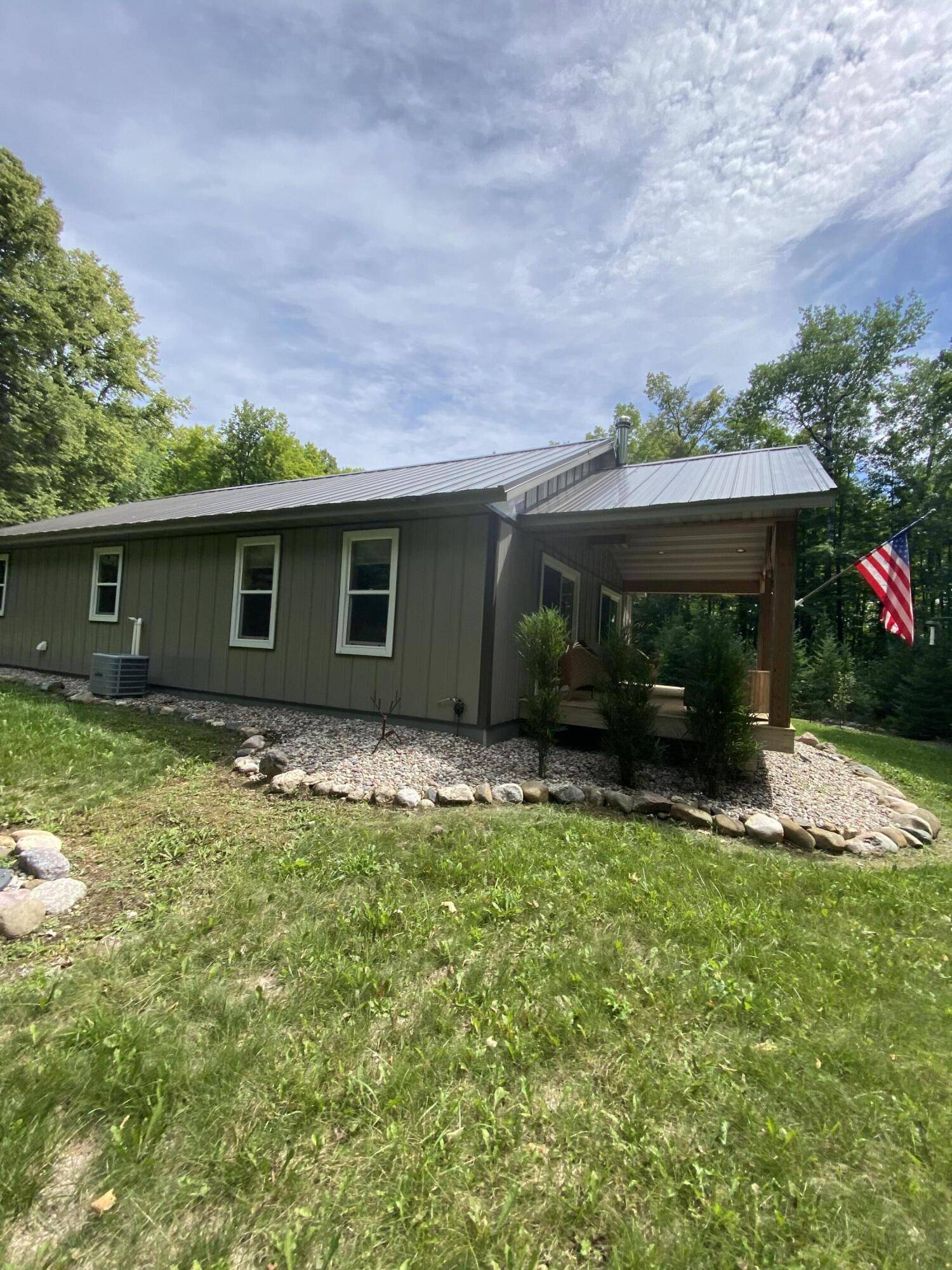 Amberg, WI 54102,W5050 Bear Paw Rd