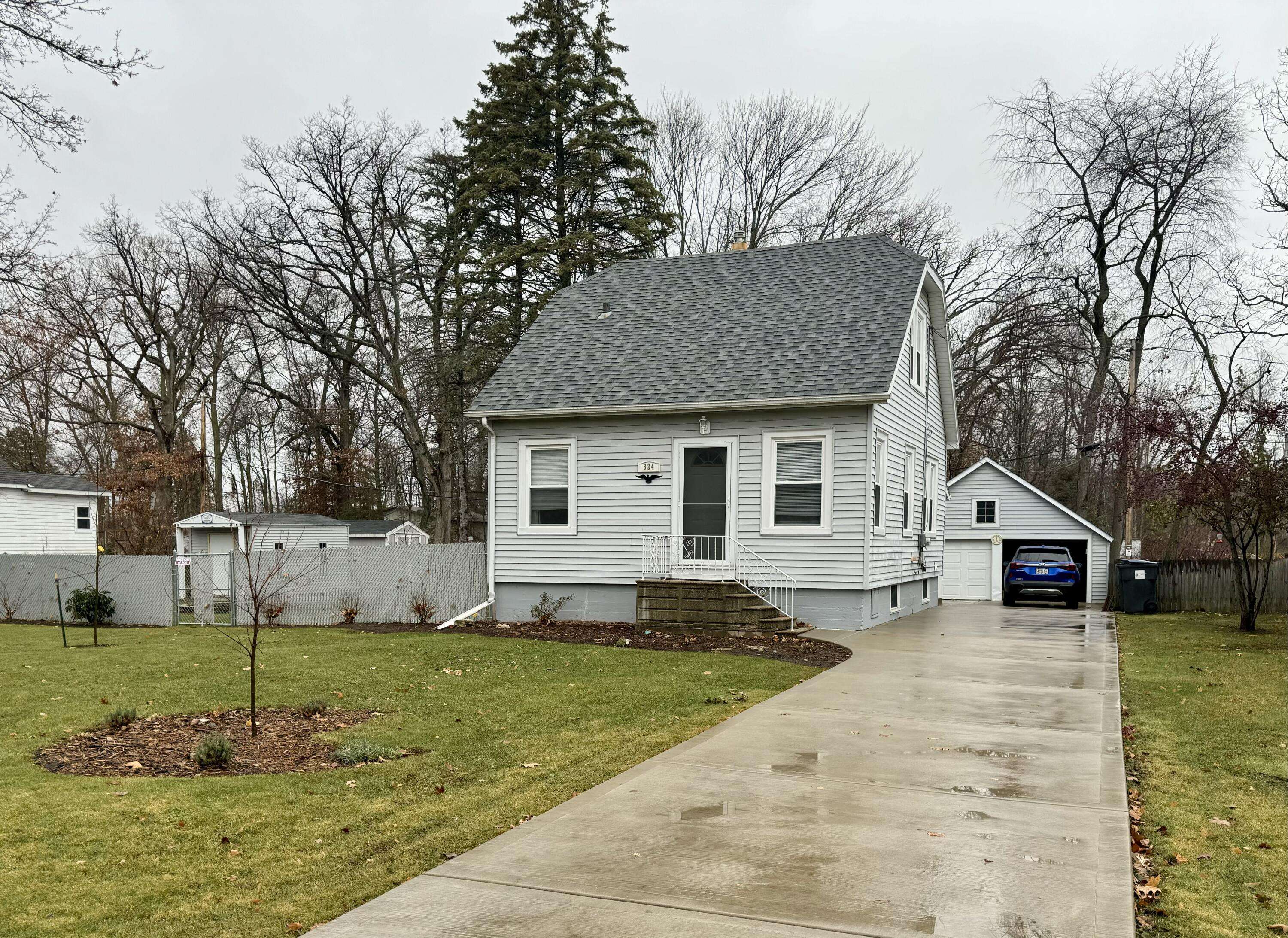 Somers, WI 53403,324 6th Way