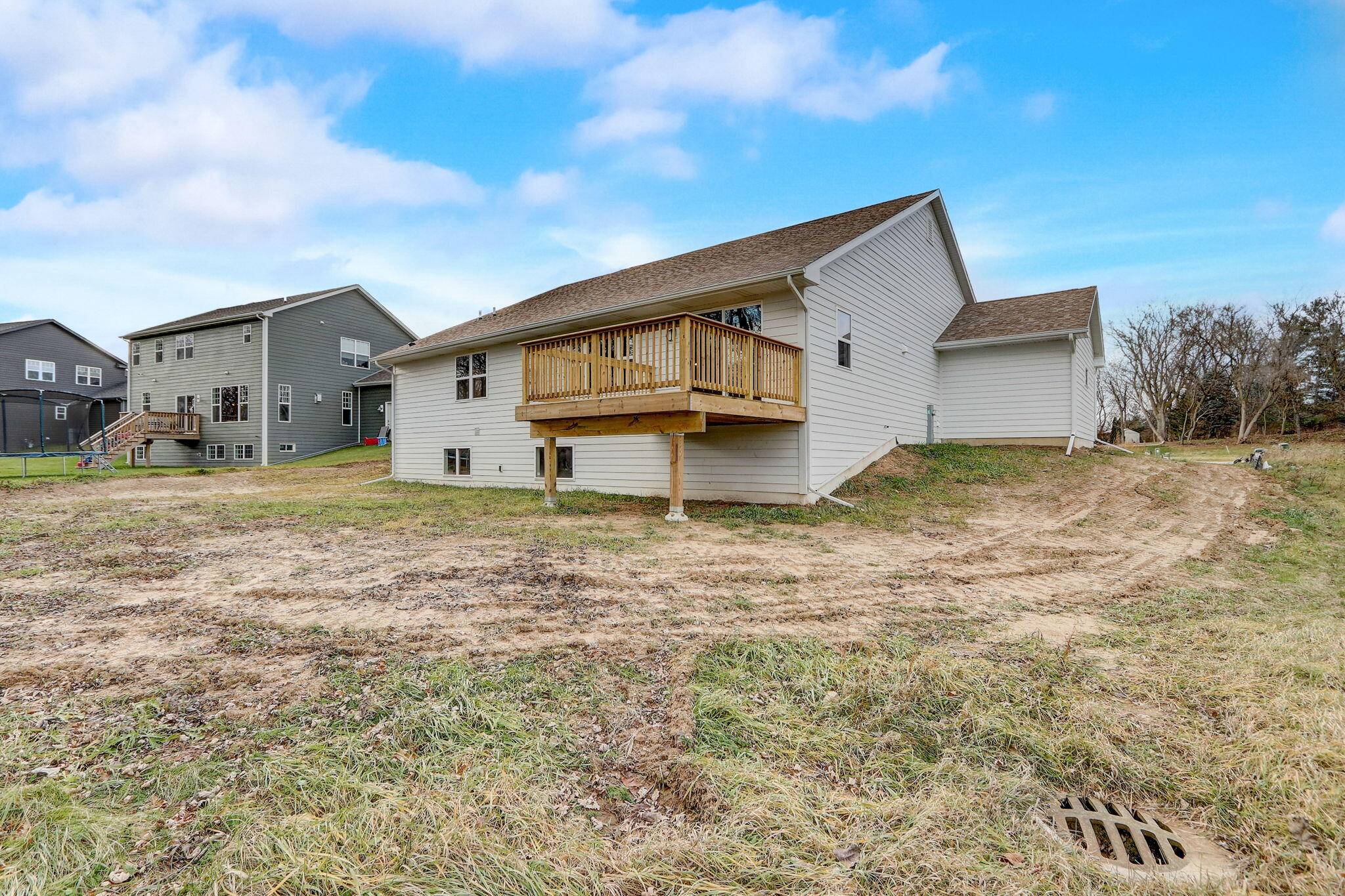 Twin Lakes, WI 53181,726 Fairway Dr