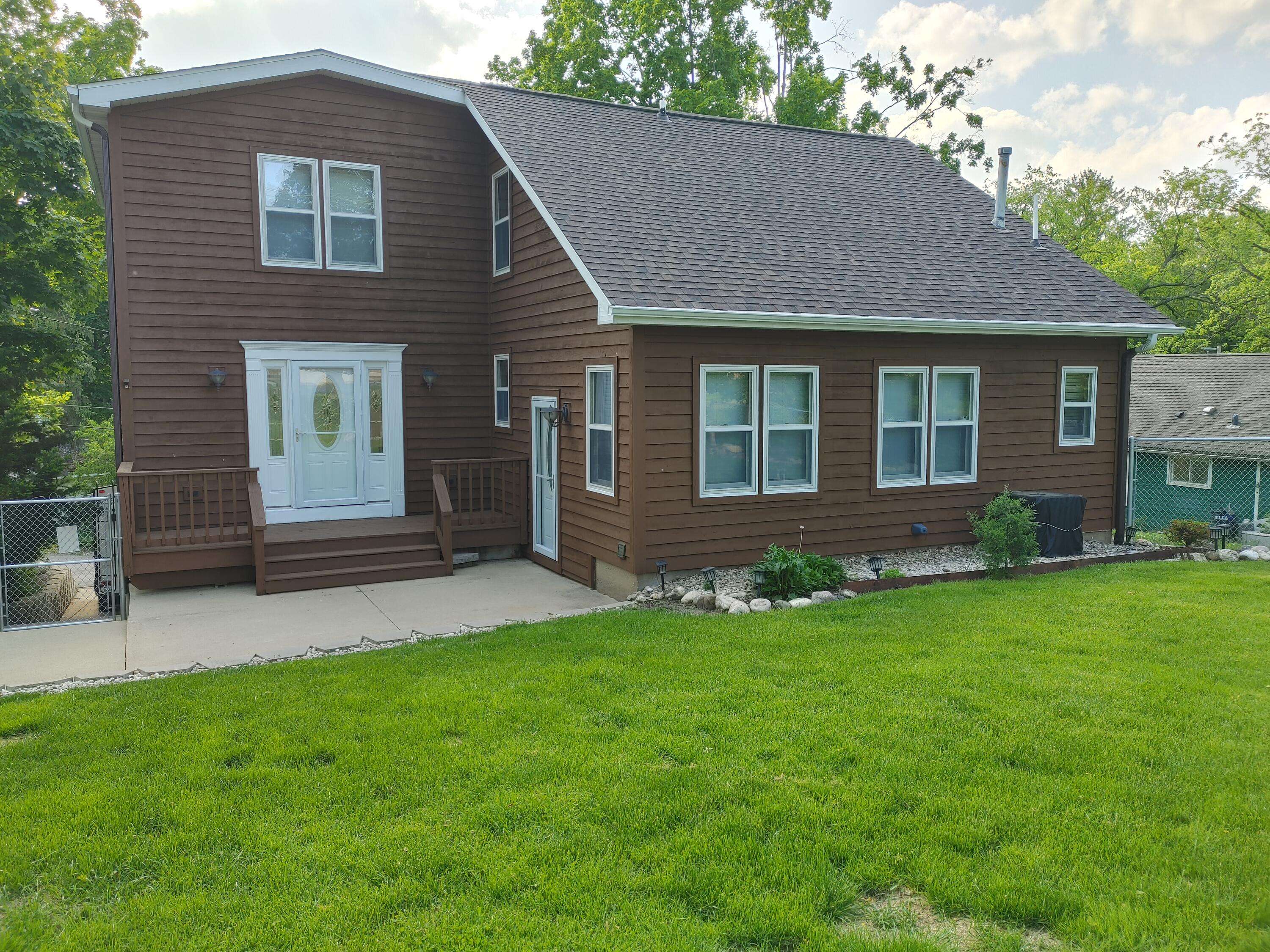 Twin Lakes, WI 53181,583 Oakwood Trl