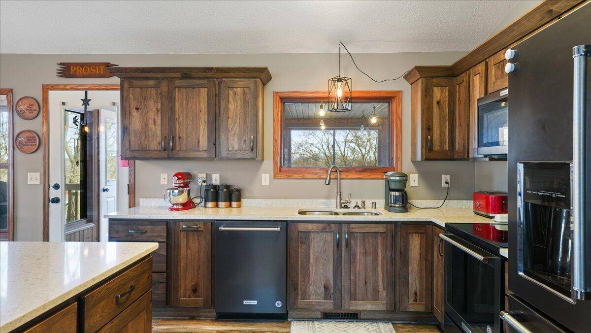 La Crescent, MN 55947,151 Cornforth Rd