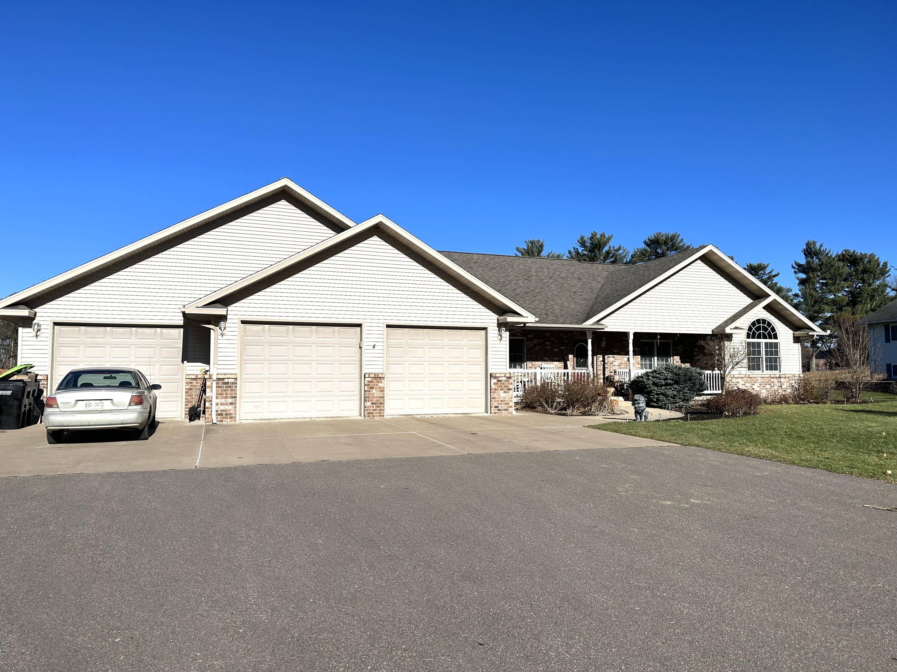 Greenwood, WI 54437,502 W Schofield Ave