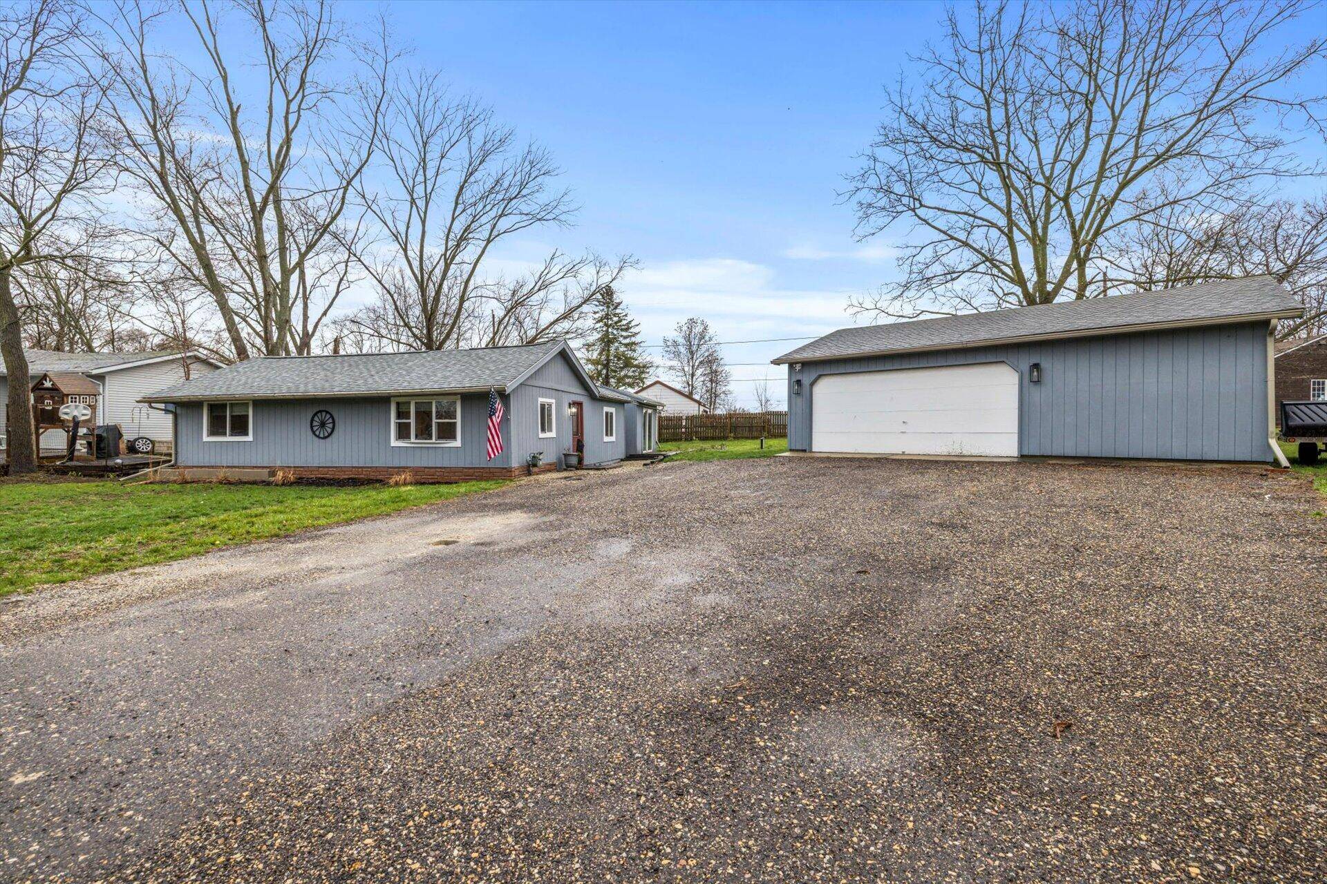 Salem Lakes, WI 53179,27419 115th St