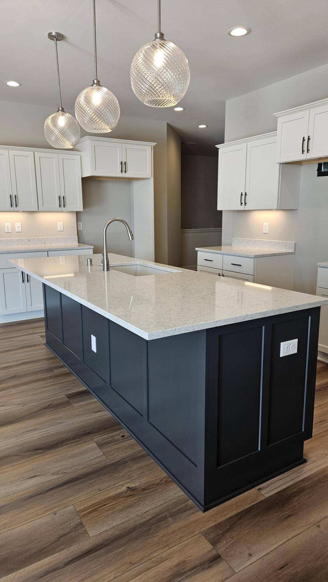 Muskego, WI 53150,S99W13634 Jay Dr Unit 15-45