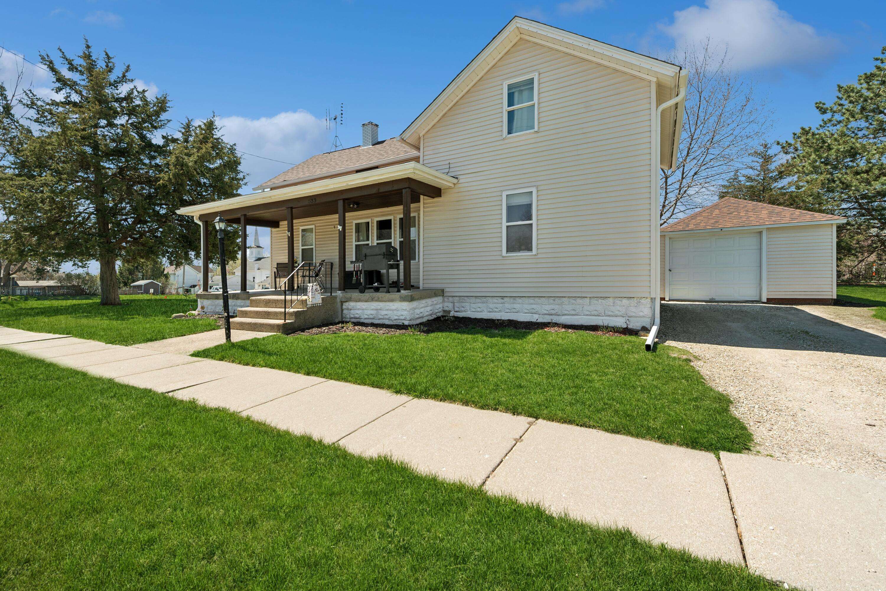 Genoa City, WI 53128,533 Sumner St