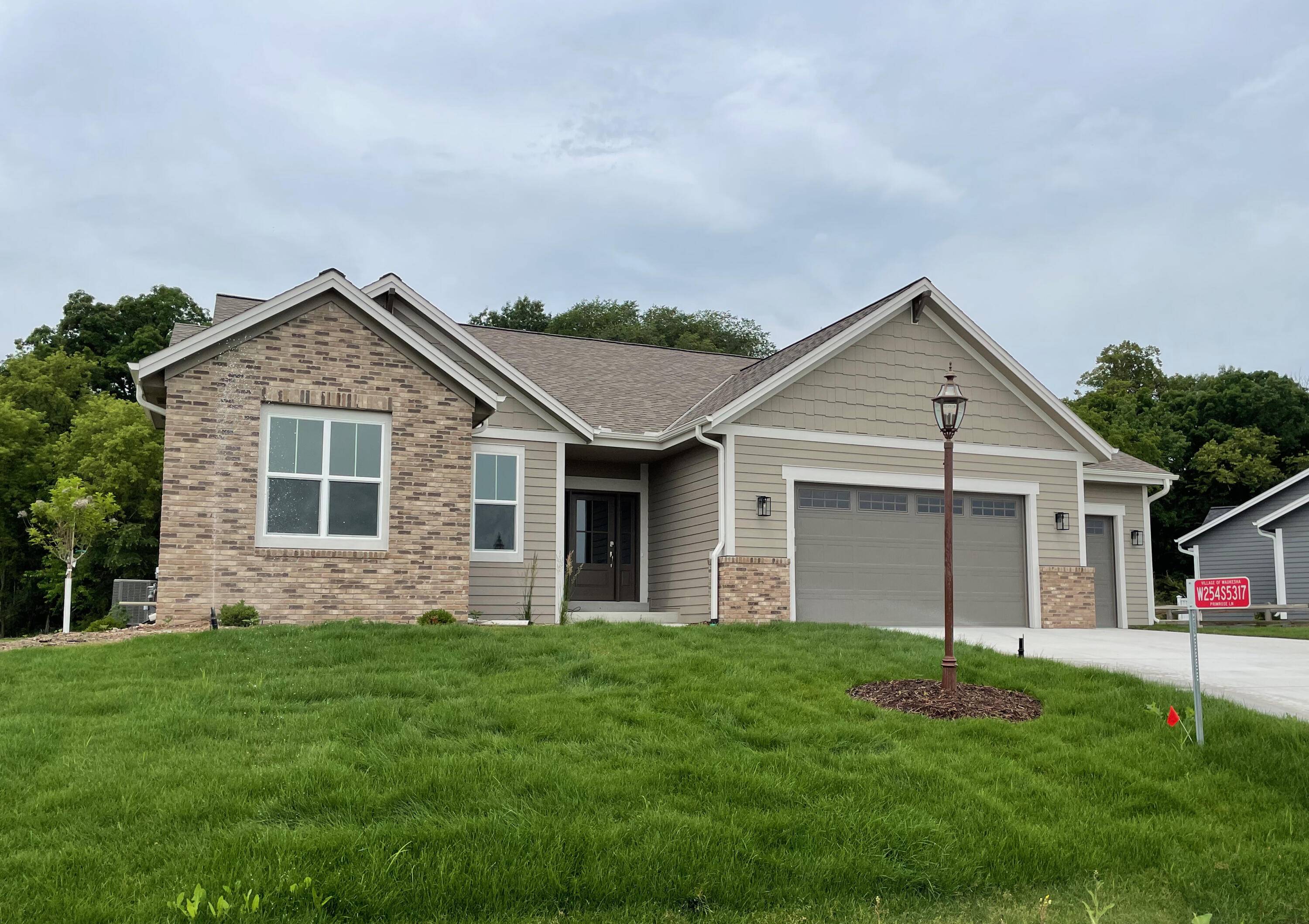 Waukesha, WI 53189,W254S5317 Primrose Ln