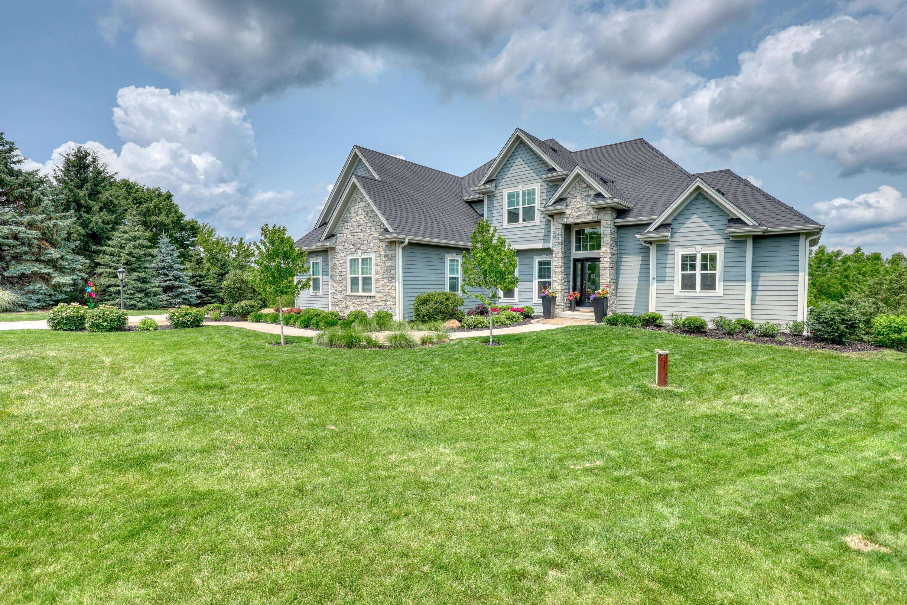 Delafield, WI 53018,167 Steeple Pointe Ct