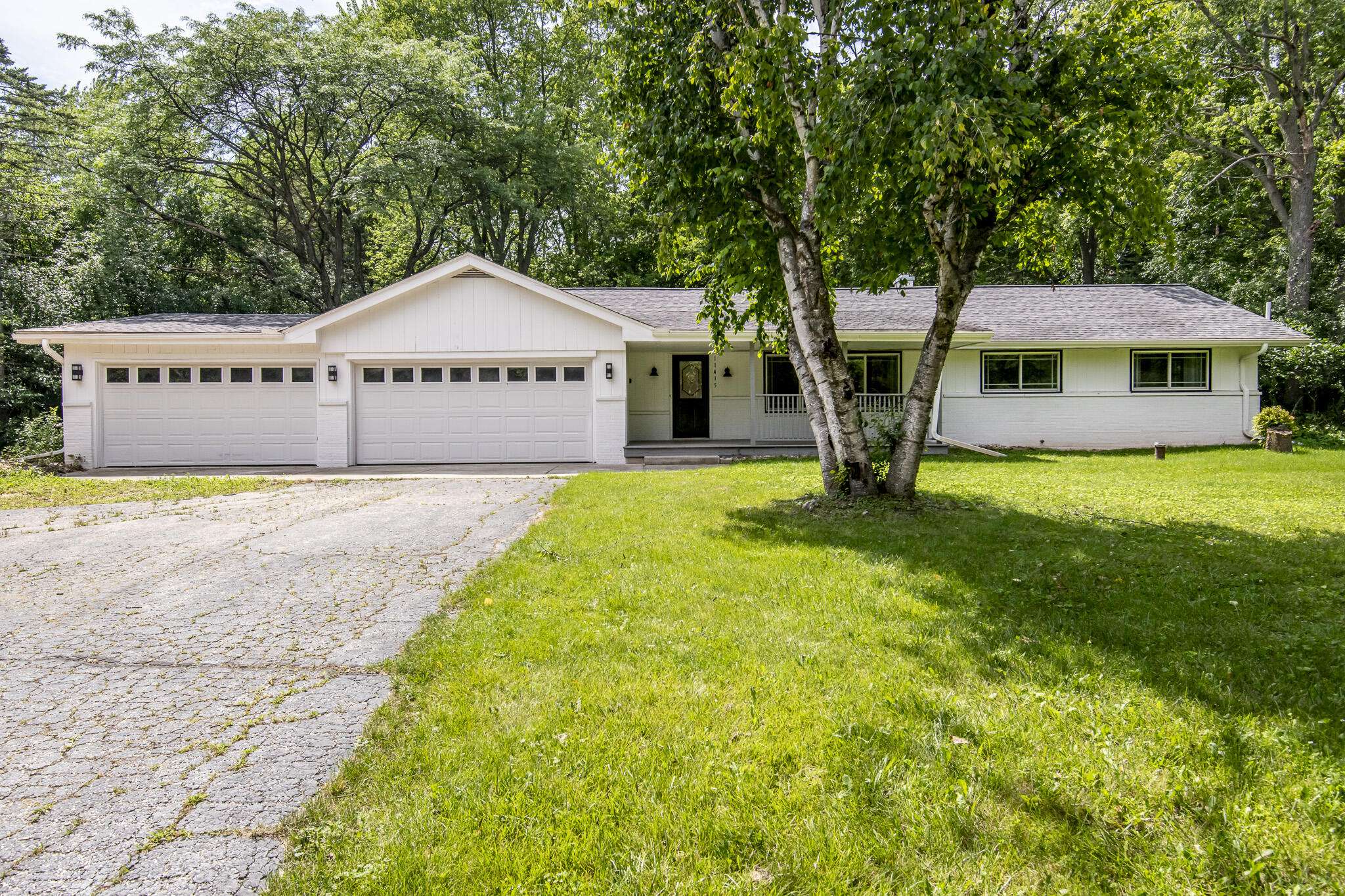 Mequon, WI 53092,11415 N Bobolink Ln