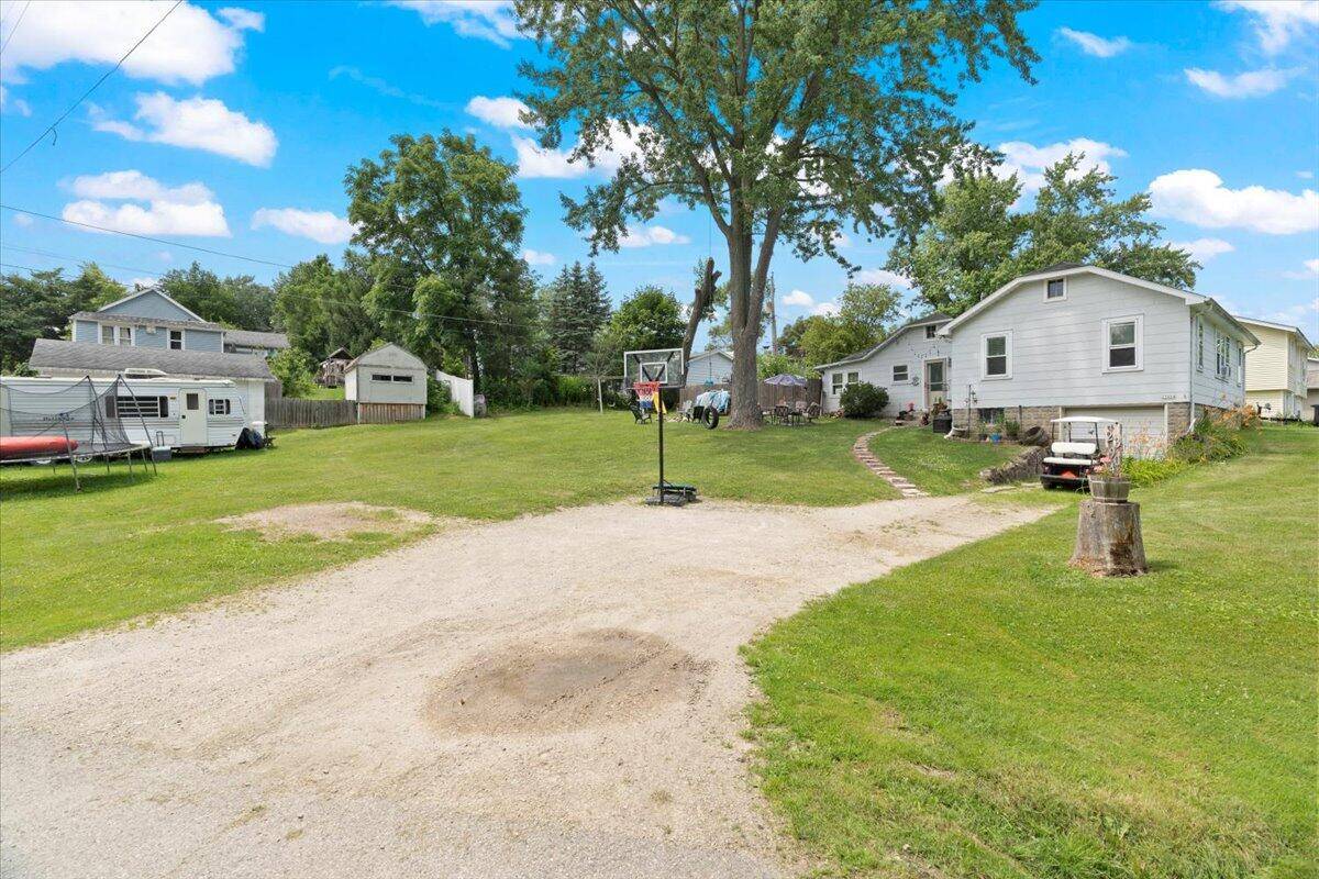 Paddock Lake, WI 53168,23904 61st St