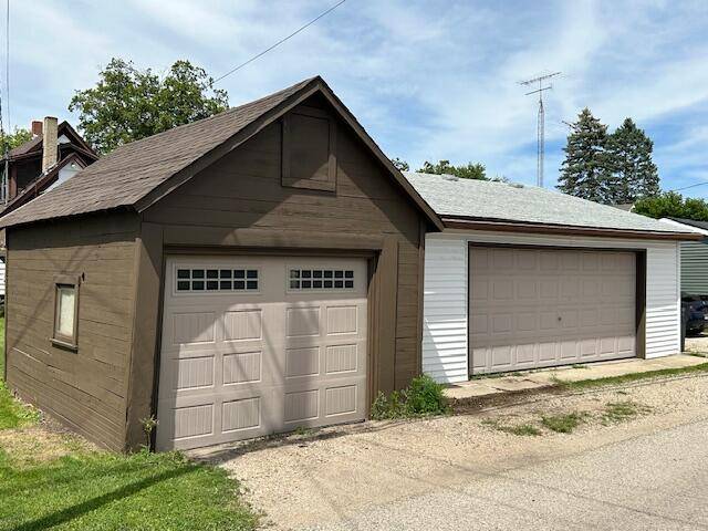 Lake Geneva, WI 53147,1104 Pleasant St