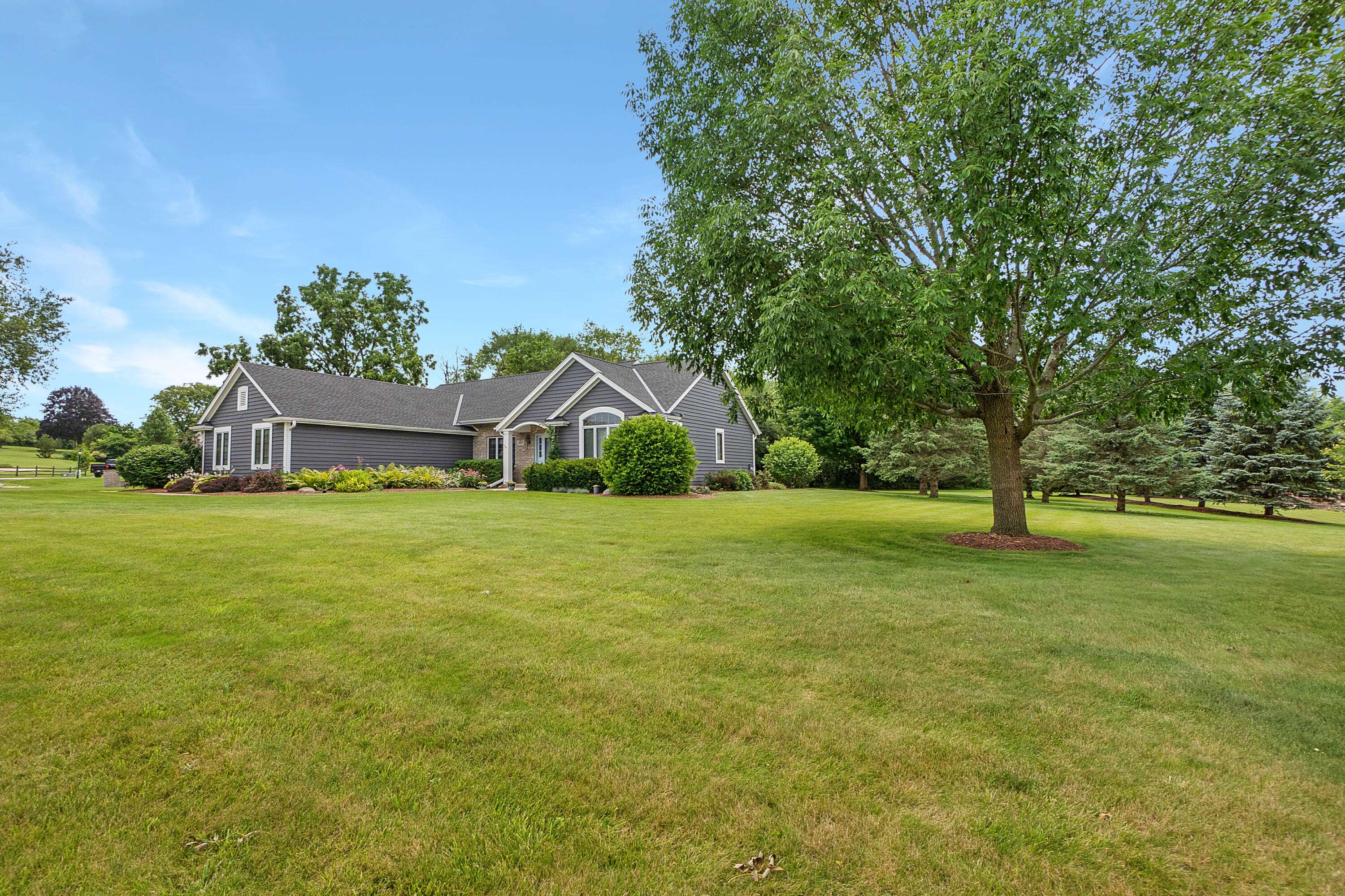 Waterford, WI 53185,28615 Tamarack Trl