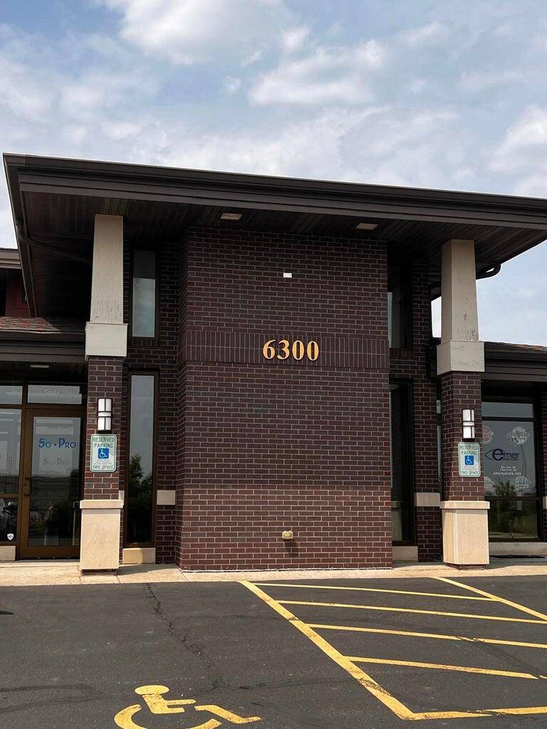 Kenosha, WI 53142,6300 76th St
