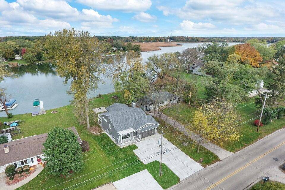 Salem Lakes, WI 53168,24722 84th St