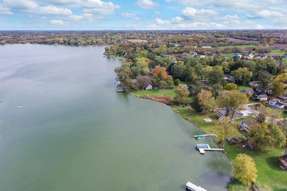 Salem Lakes, WI 53168,24722 84th St