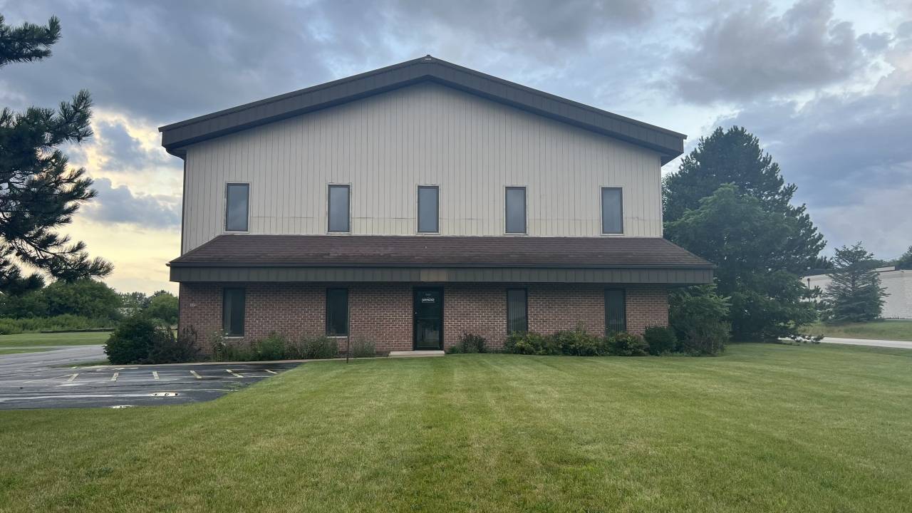 Mukwonago, WI 53149,445 McKenzie Rd