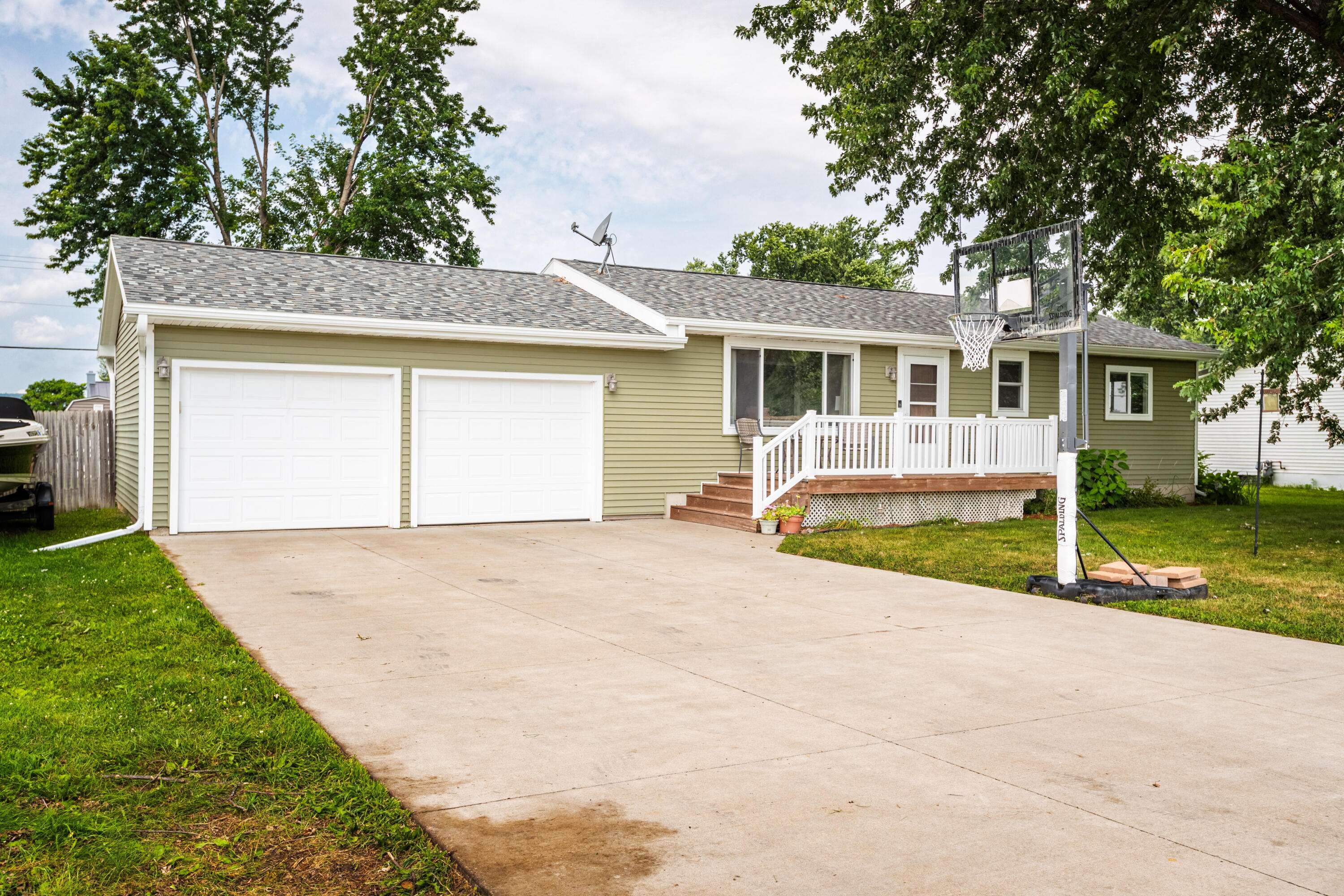 Onalaska, WI 54650,N6095 Prairie Dr