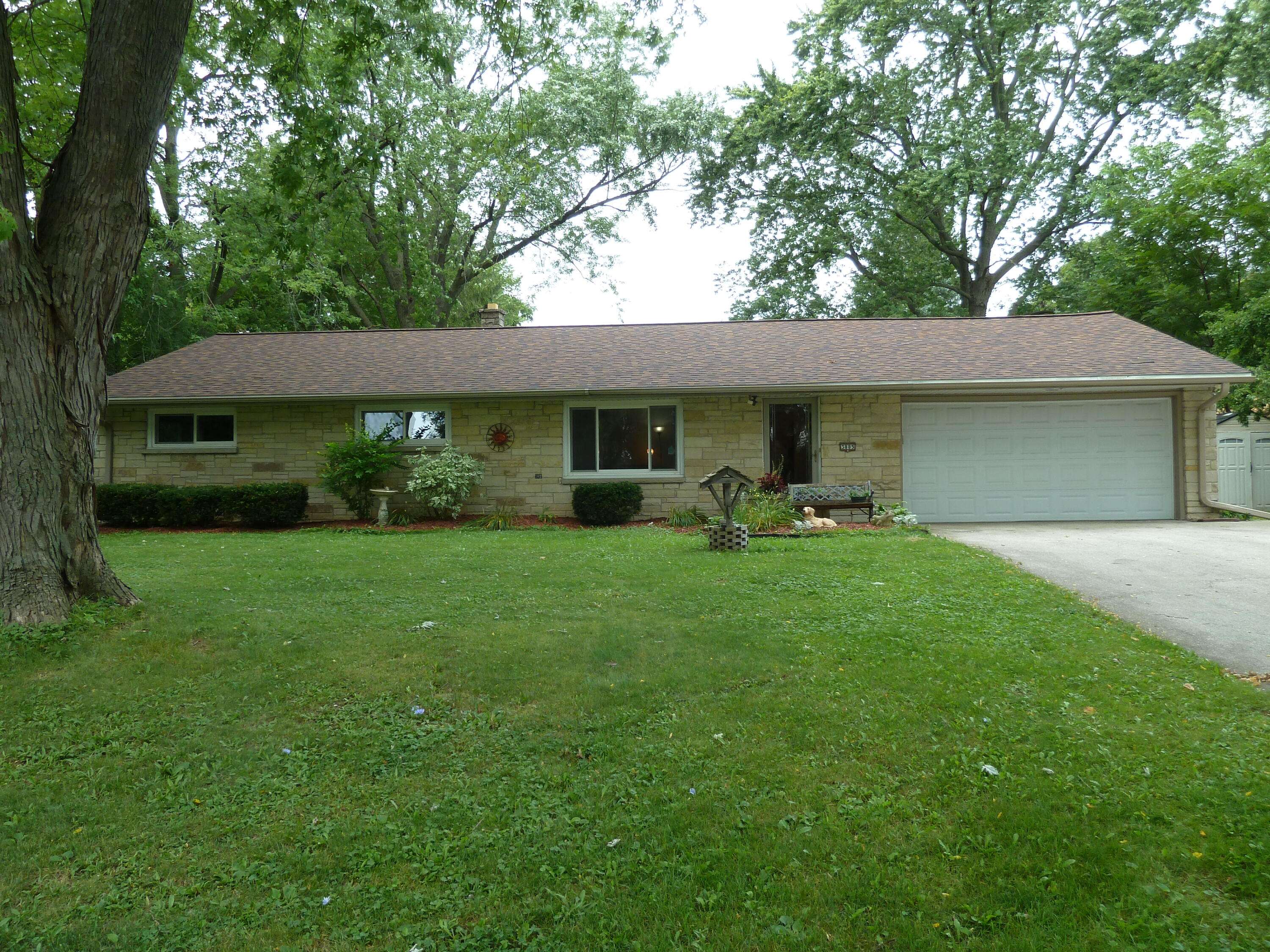 Brookfield, WI 53005,3885 Glen Echo Dr