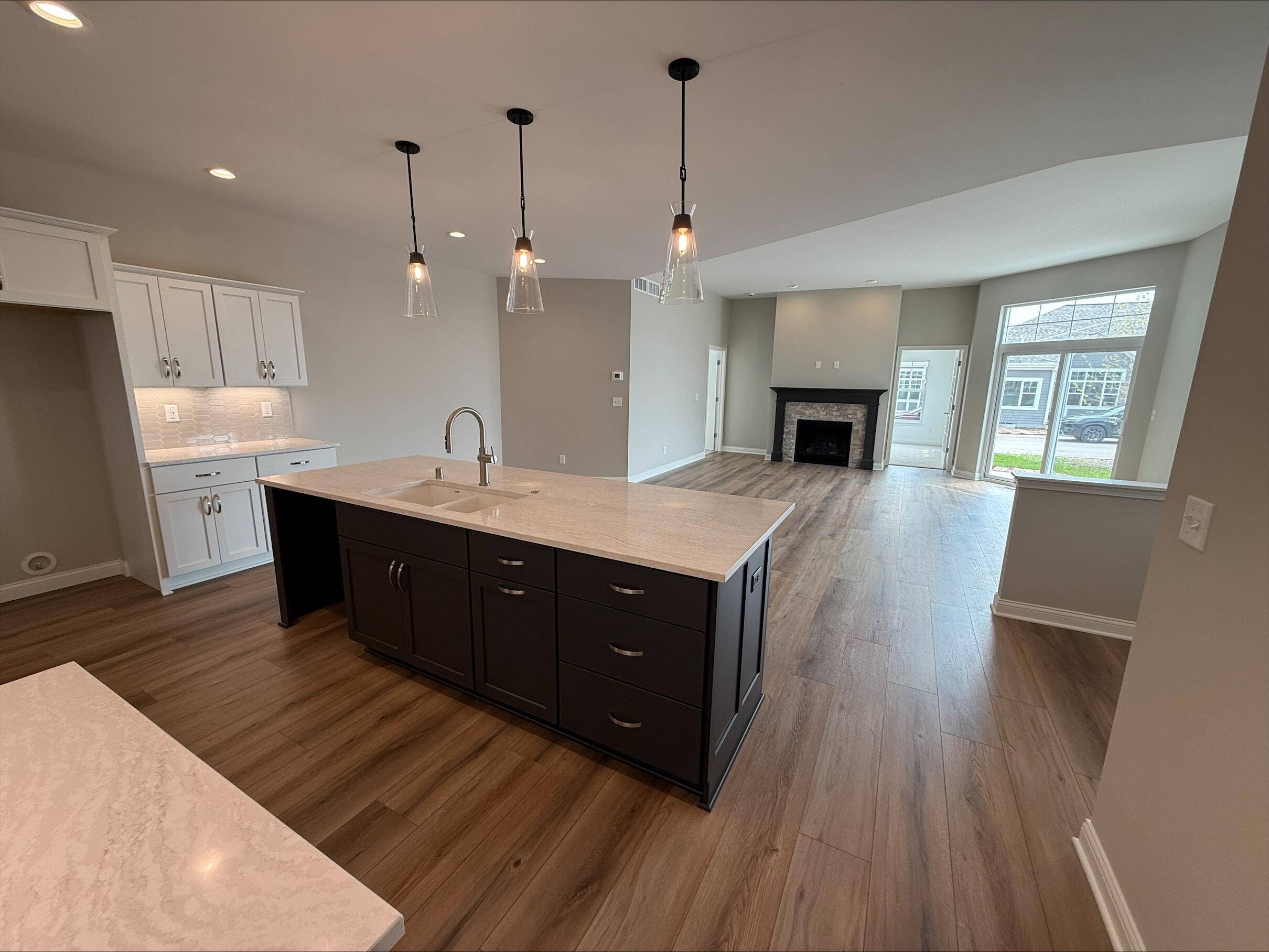 Grafton, WI 53024,865 S Verona Cir Unit 79