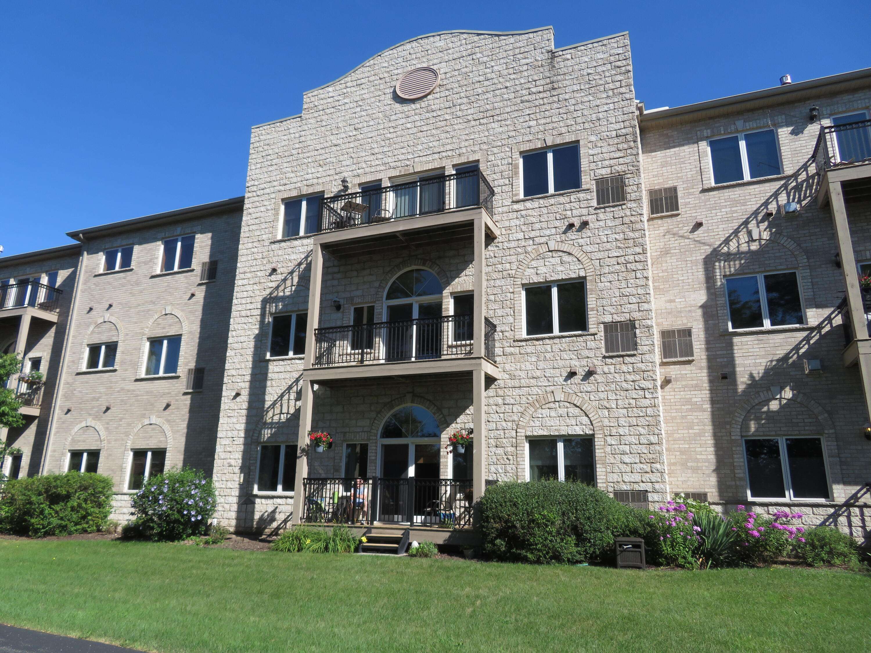 Oconomowoc, WI 53069,N51W34861 Wisconsin Ave Unit 3117