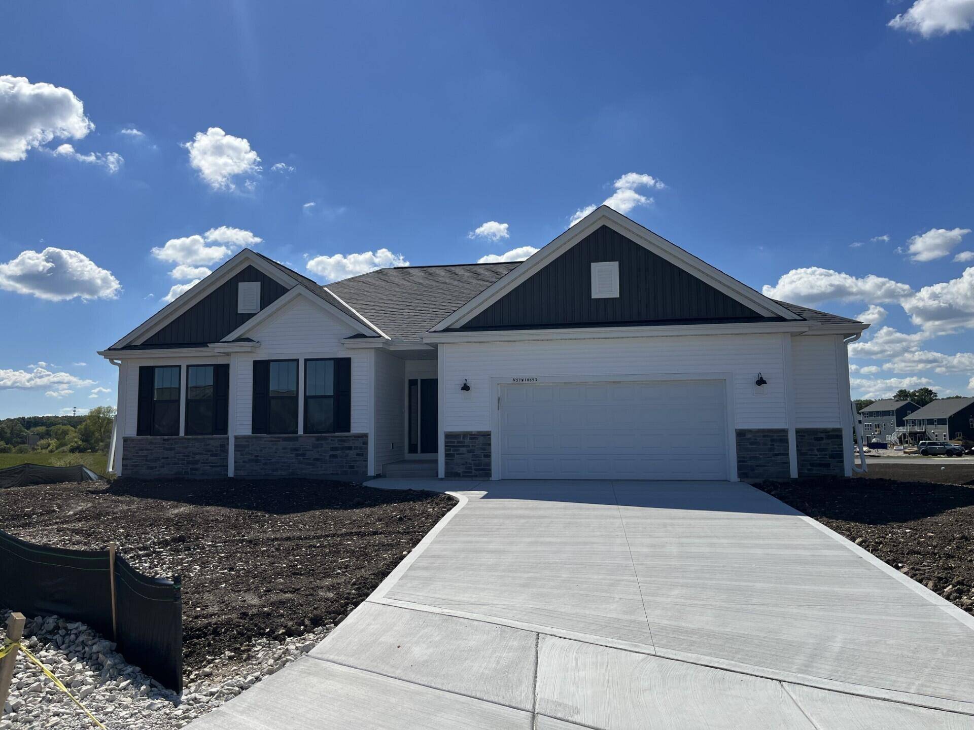 Menomonee Falls, WI 53051,N57W18653 Dandelion Ct