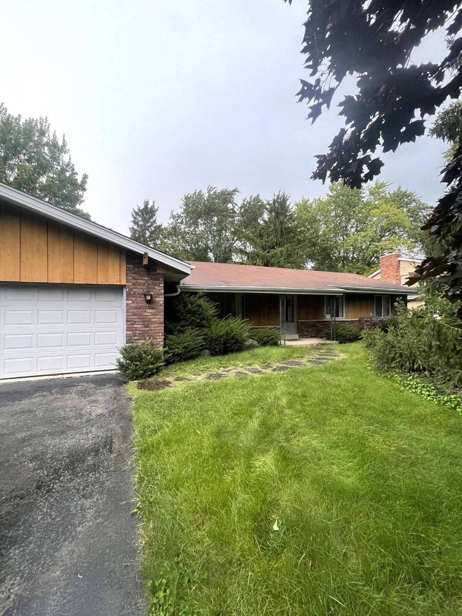 Brookfield, WI 53045,21820 Gareth Ln