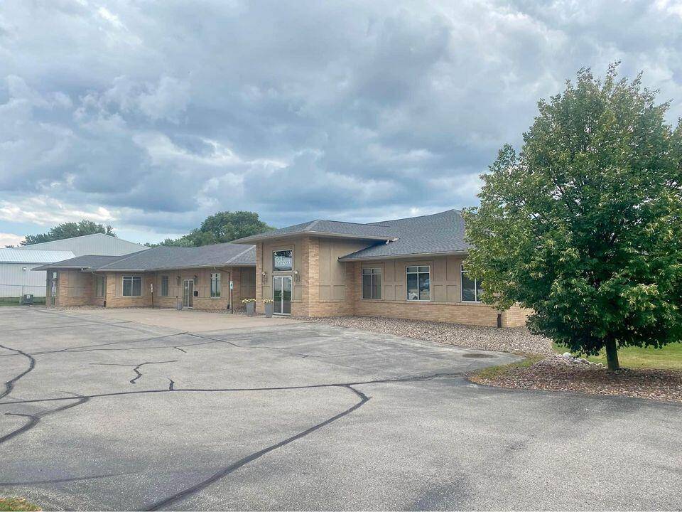 Onalaska, WI 54650,831 Critter Ct Unit 300