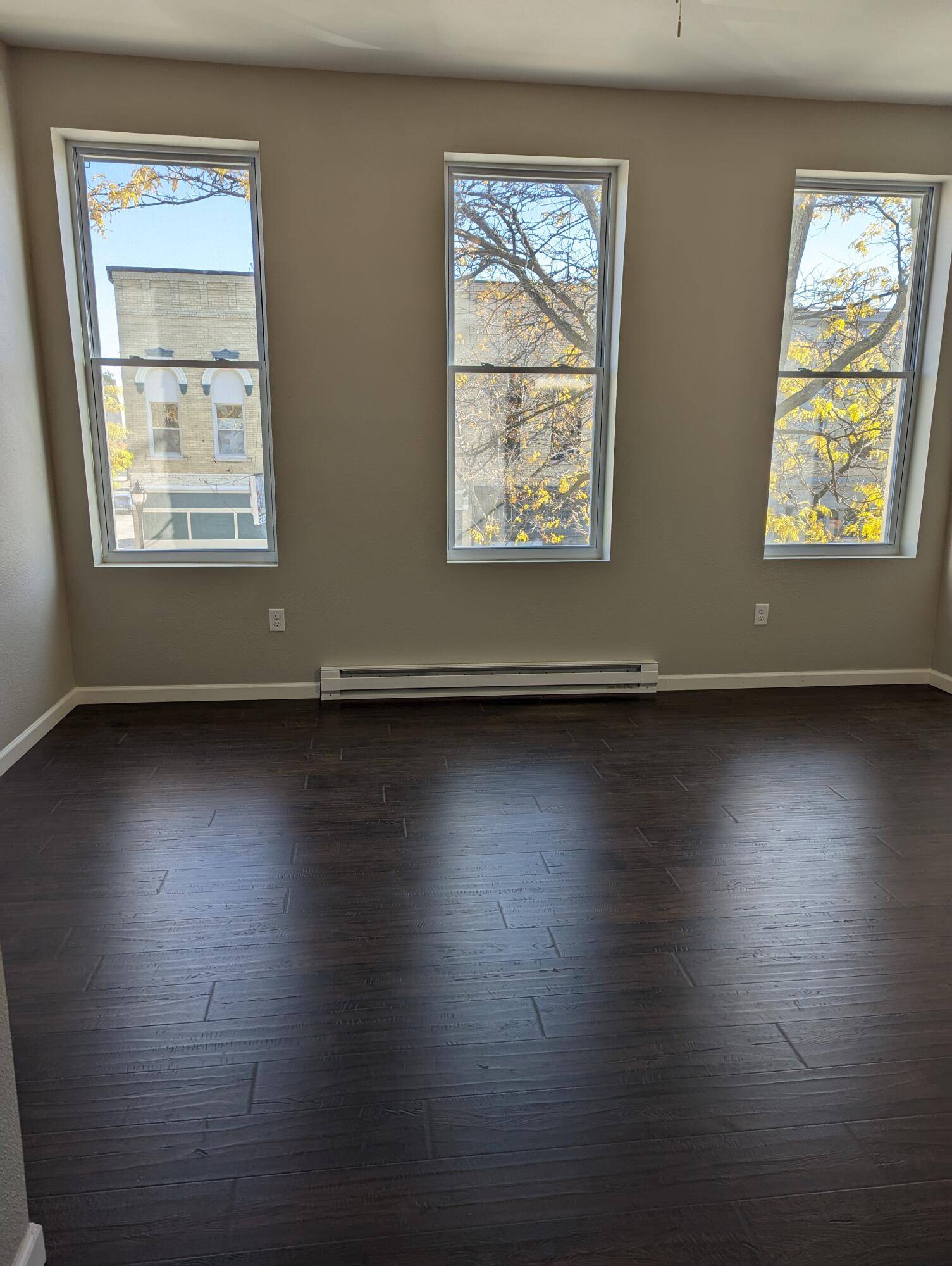 Sheboygan, WI 53081,512 N 8th St