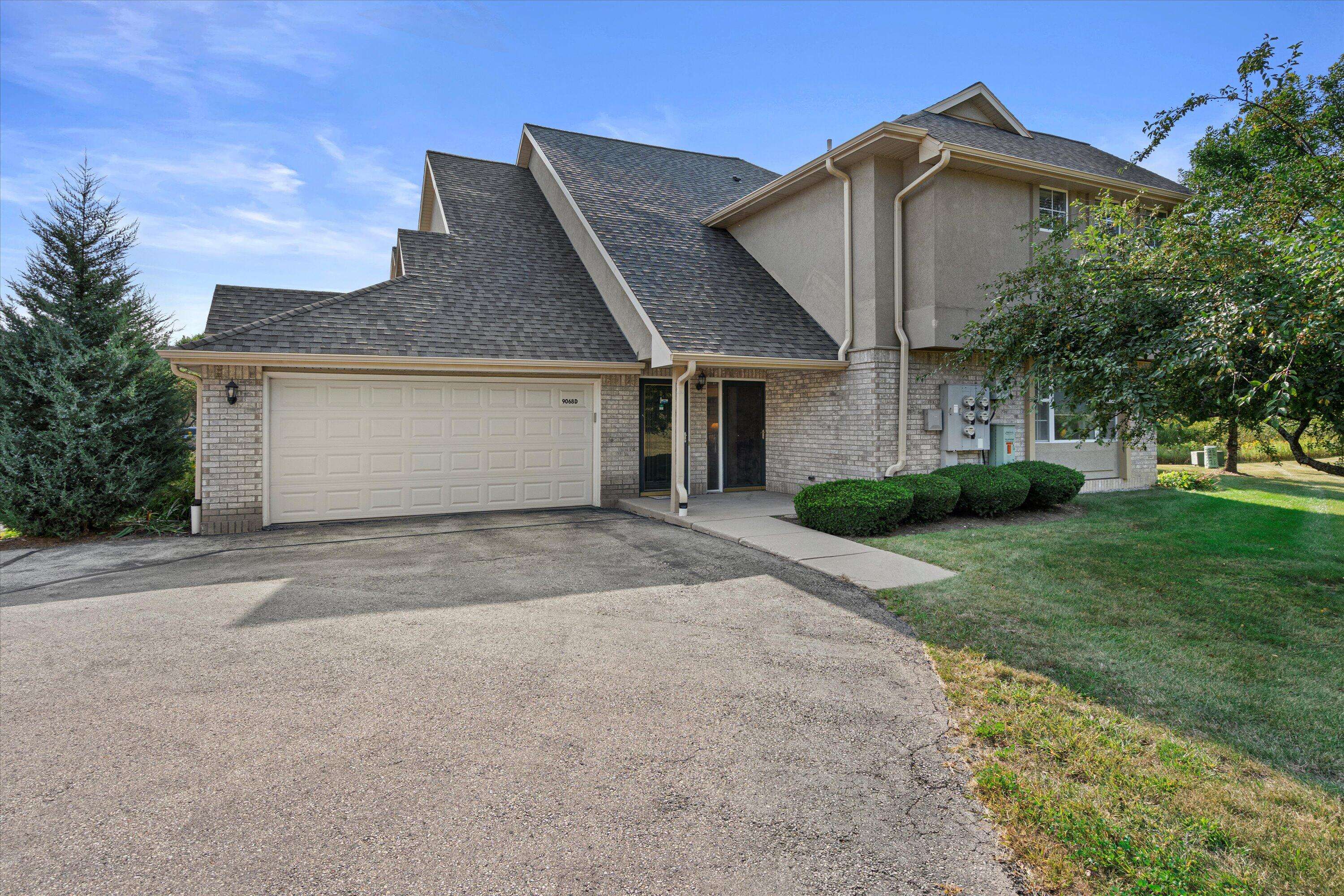 Franklin, WI 53132,9068 W Elm Ct Unit D